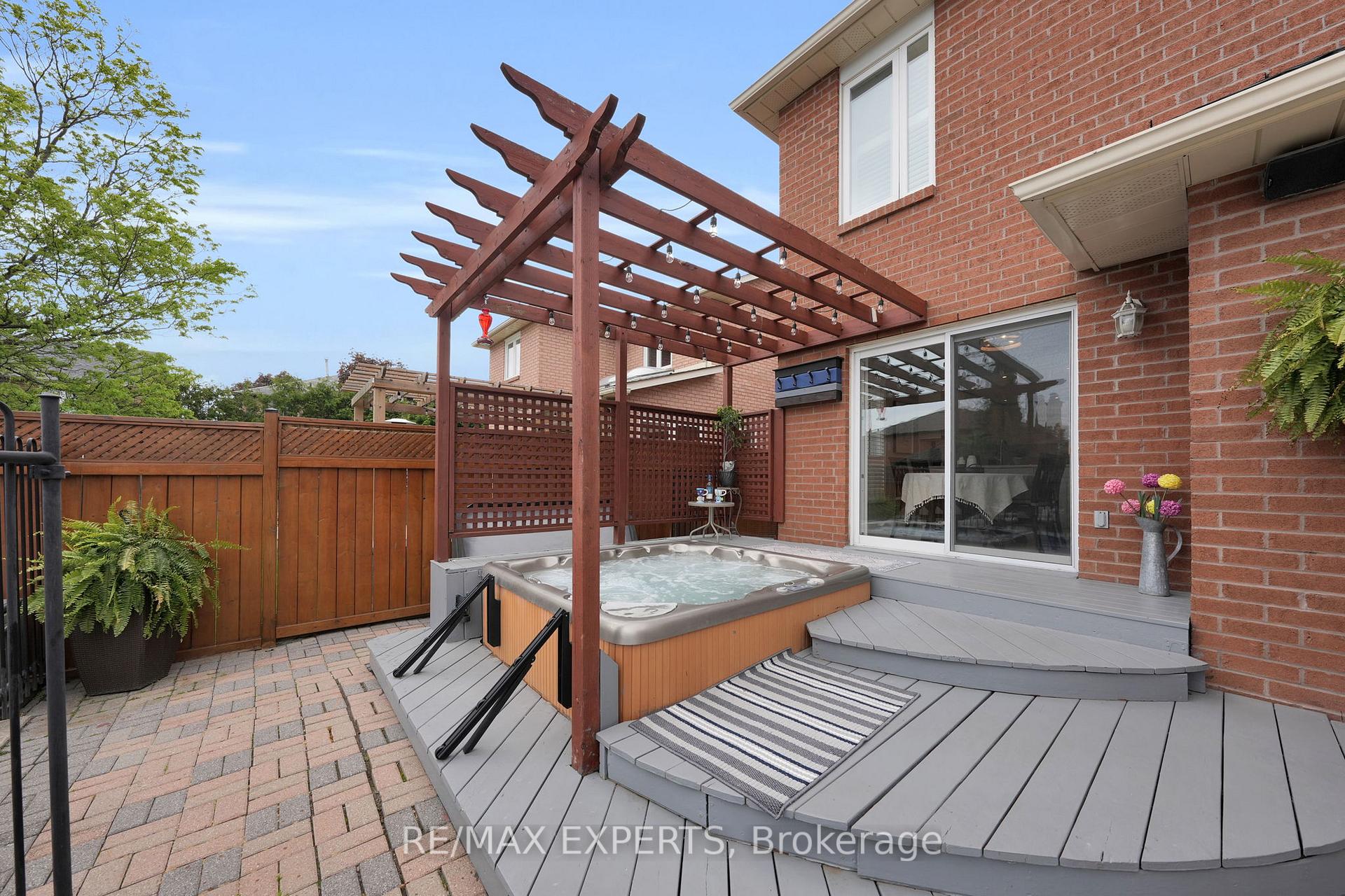 Photo 40 of 60 Taylorwood Avenue, Caledon, Bolton North — HOMEH