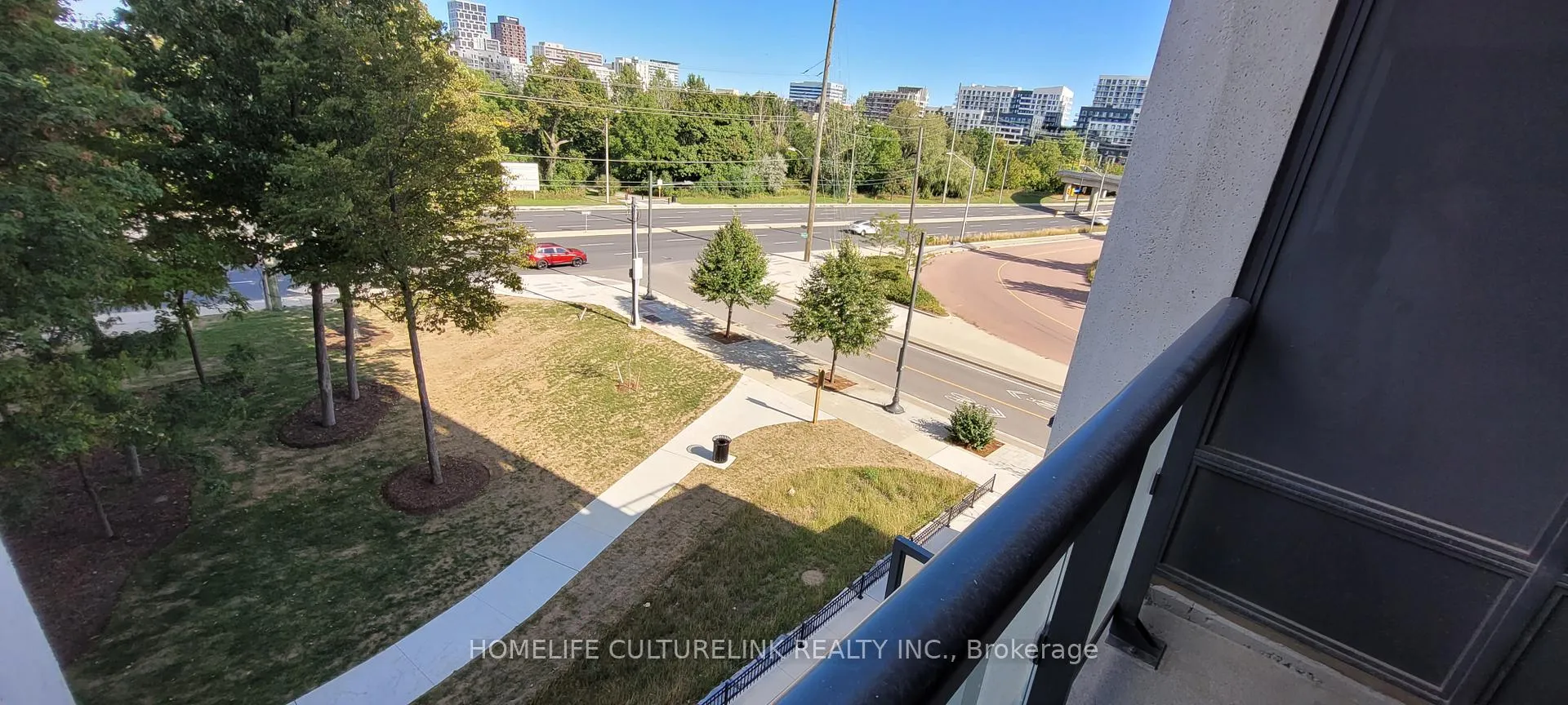 Photo 2 of Unit 520, 8 Cedarland Drive, Markham, Unionville — HOMEH