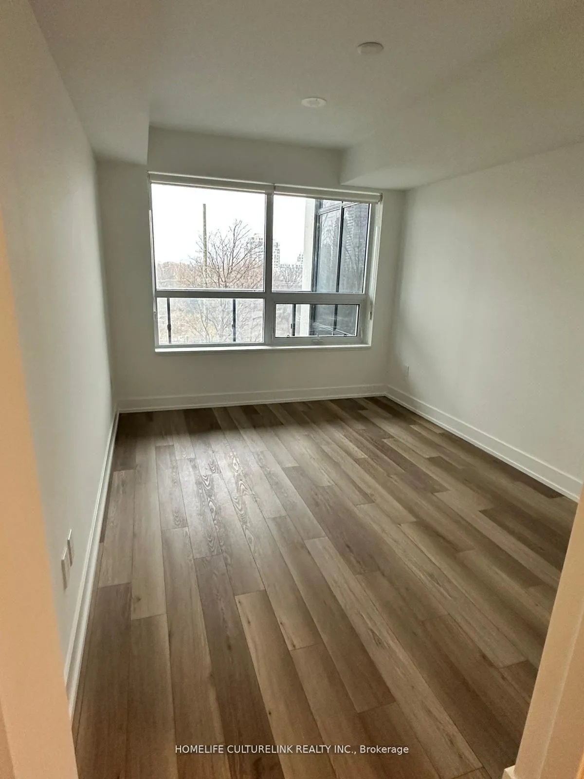 Photo 9 of Unit 520, 8 Cedarland Drive, Markham, Unionville — HOMEH