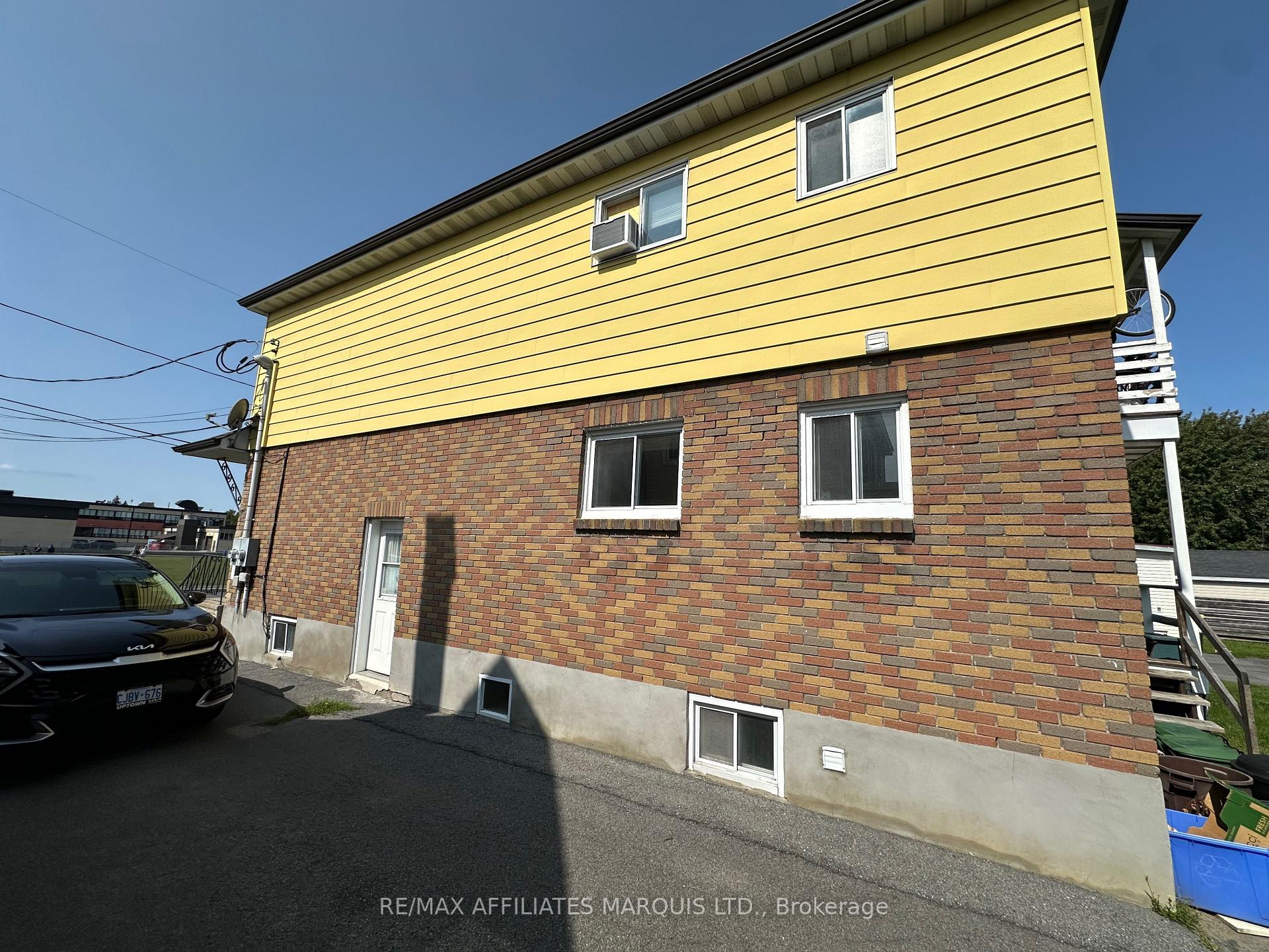 Photo 3 of 516-518 Alice Street, Cornwall — HOMEH