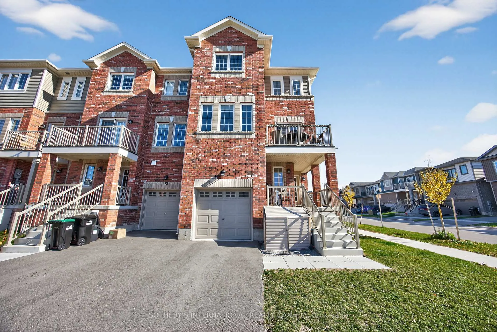 Photo 1 of 65 Harvest Crescent, Barrie, Rural Barrie Southeast — HOMEH