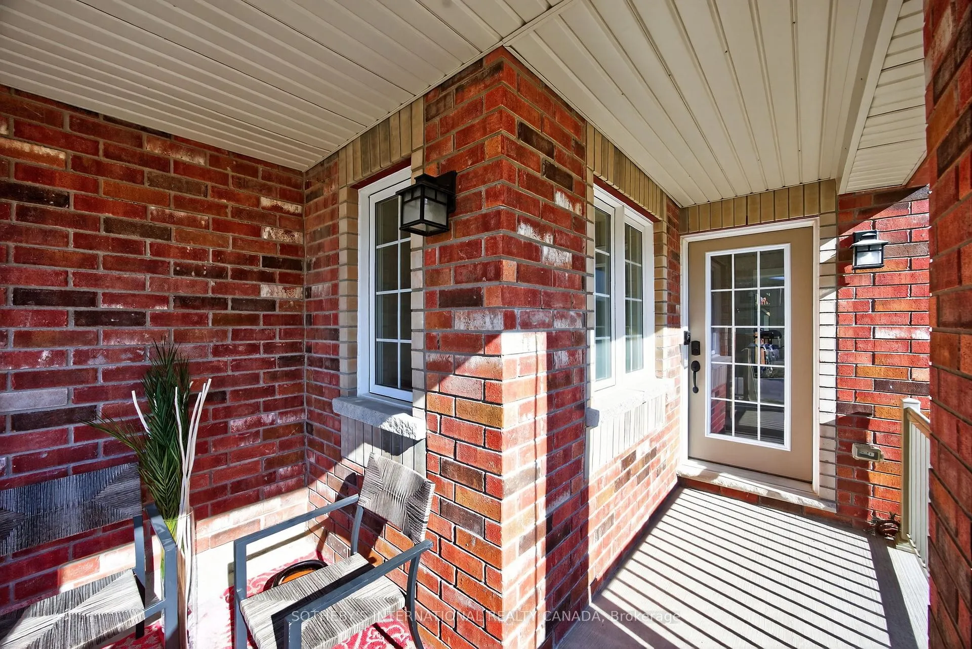 Photo 3 of 65 Harvest Crescent, Barrie, Rural Barrie Southeast — HOMEH