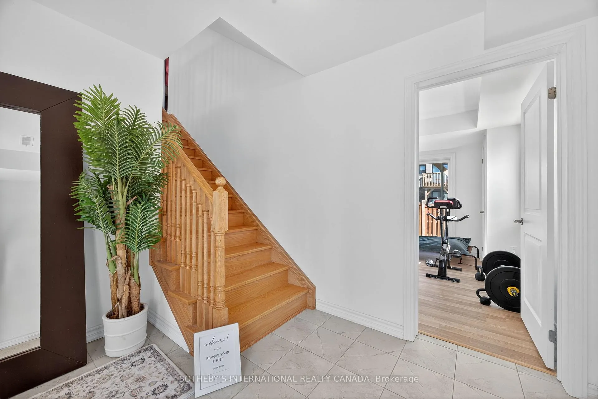 Photo 8 of 65 Harvest Crescent, Barrie, Rural Barrie Southeast — HOMEH