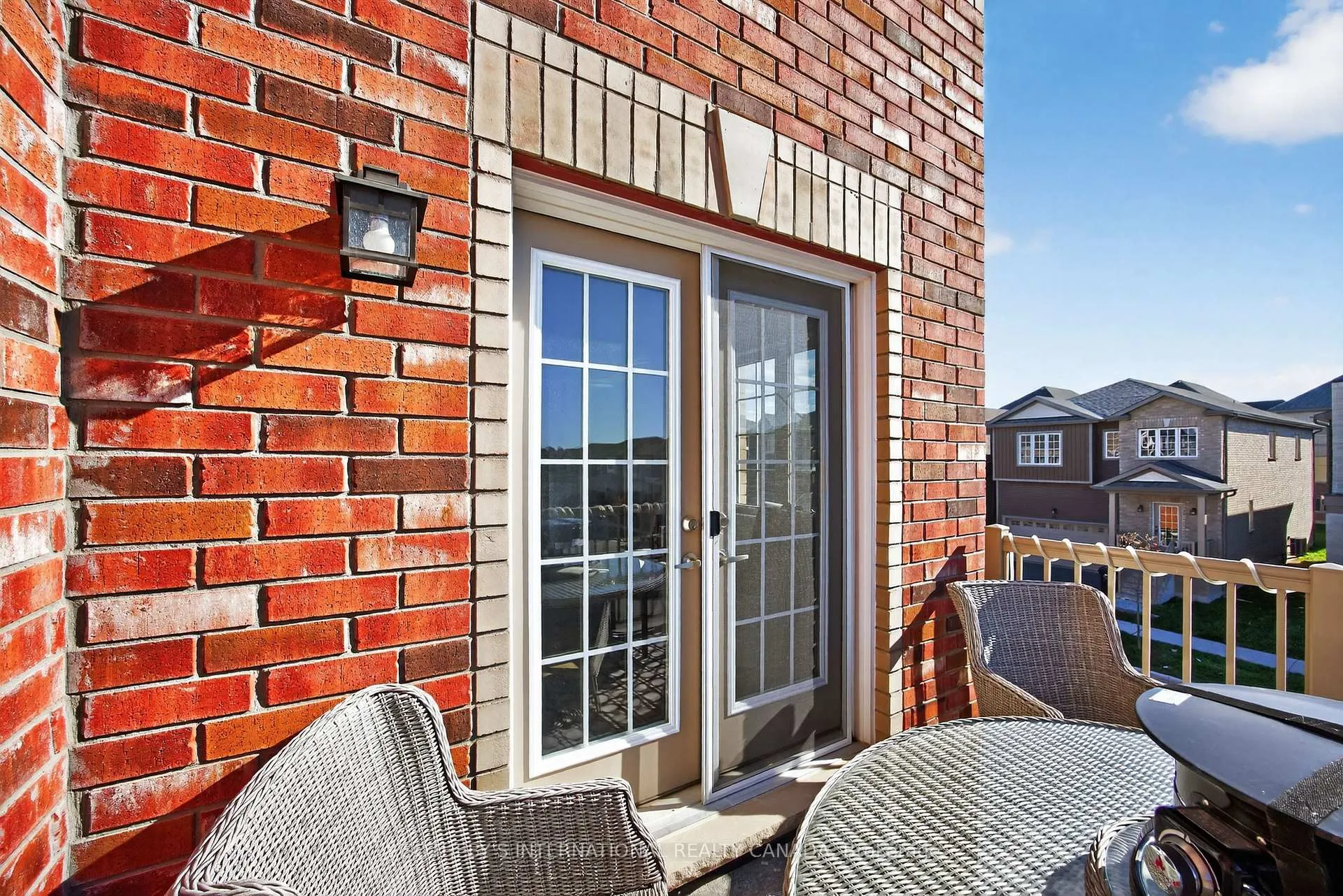 Photo 10 of 65 Harvest Crescent, Barrie, Rural Barrie Southeast — HOMEH