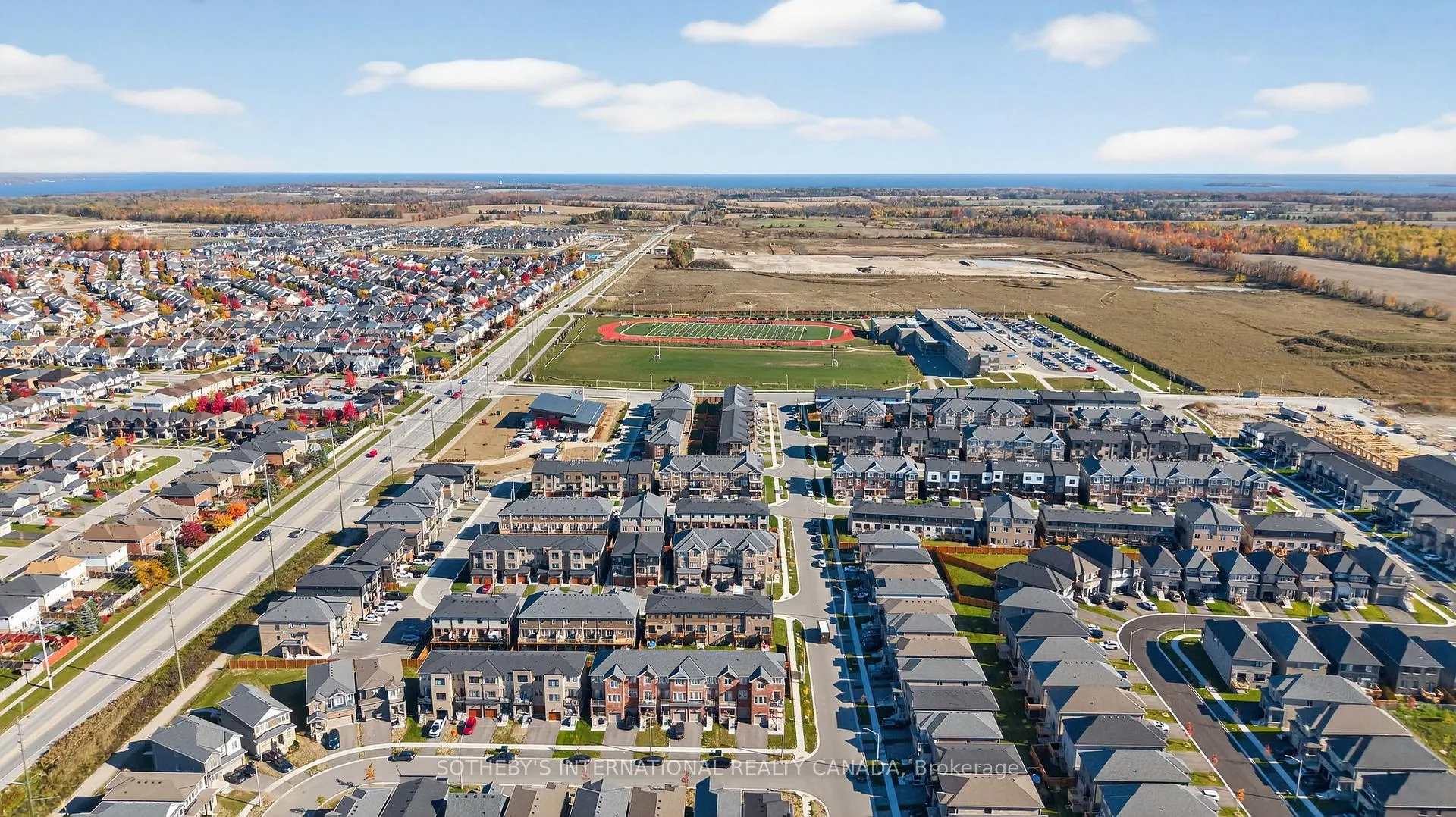 Photo 35 of 65 Harvest Crescent, Barrie, Rural Barrie Southeast — HOMEH