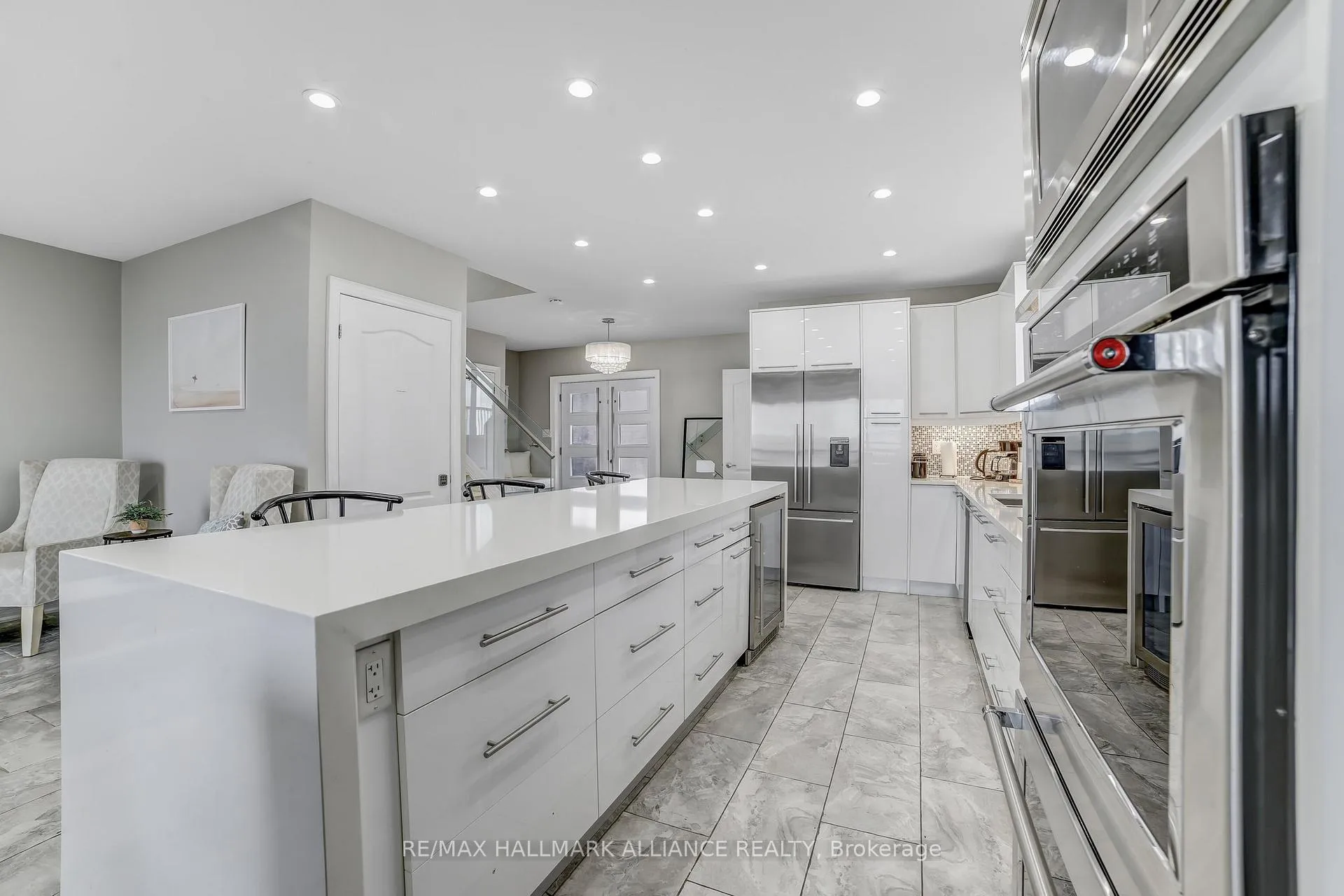 Photo 10 of 53 Windemere Road, Hamilton, Stoney Creek — HOMEH