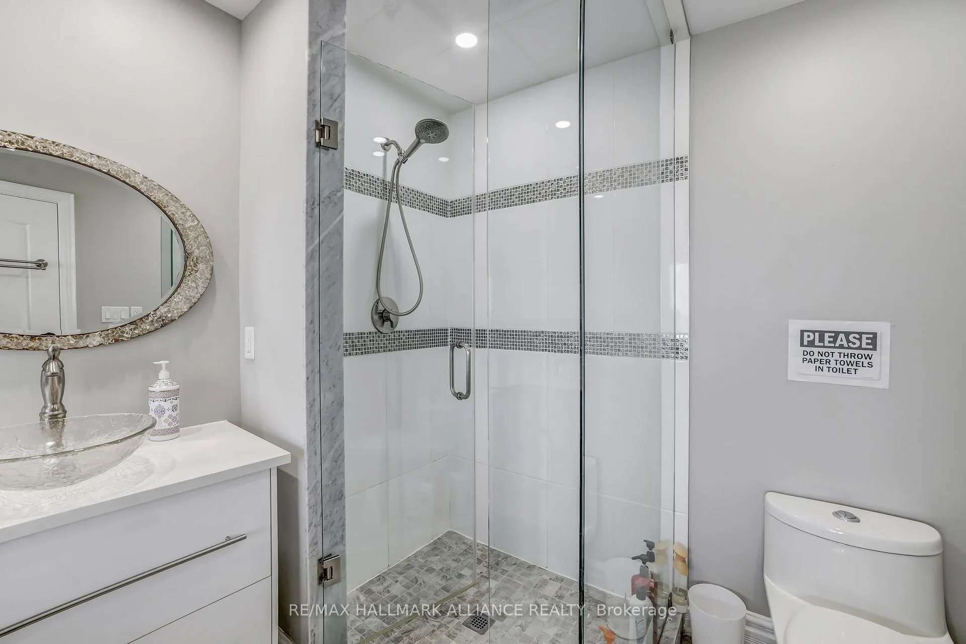 Photo 24 of 53 Windemere Road, Hamilton, Stoney Creek — HOMEH