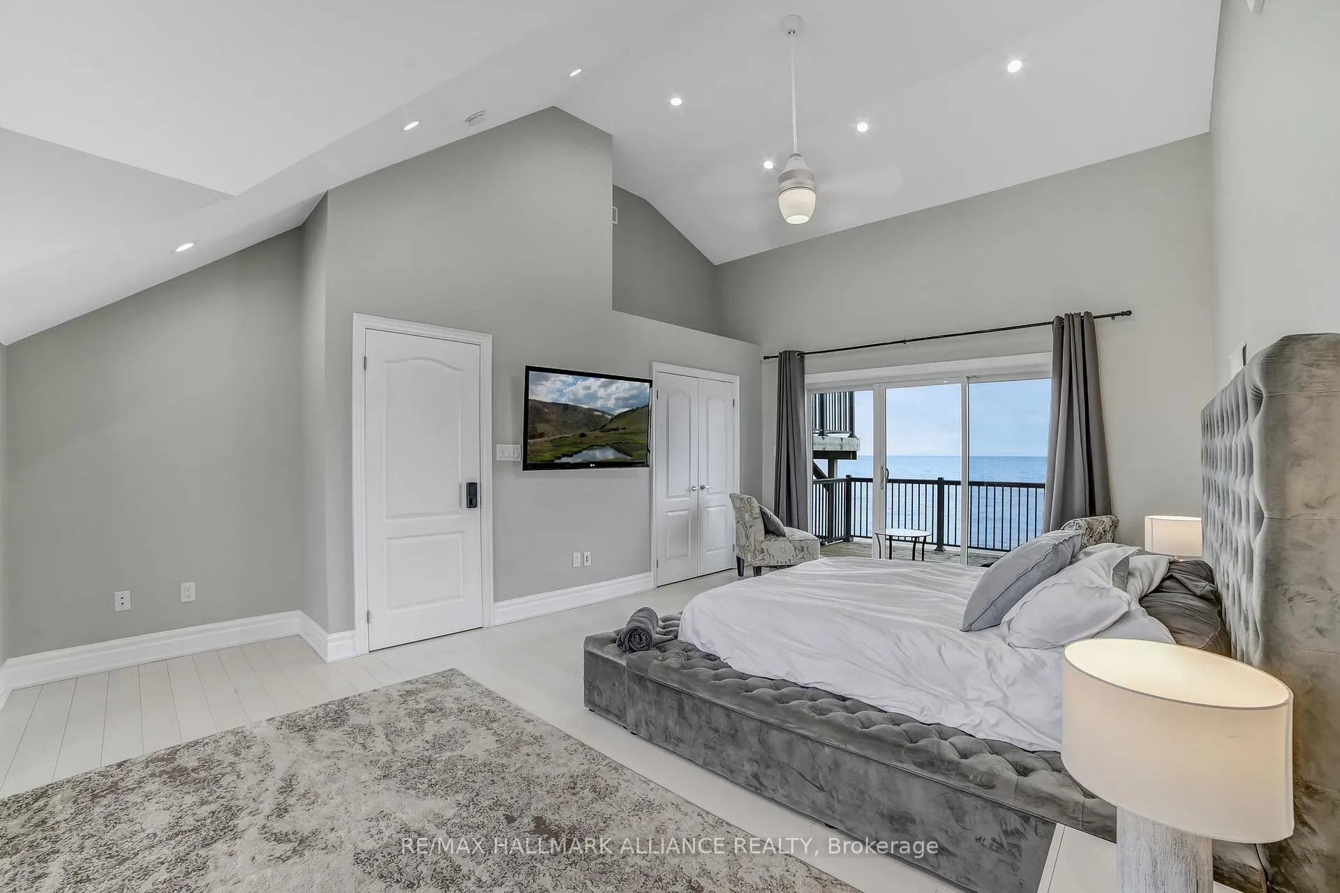 Photo 27 of 53 Windemere Road, Hamilton, Stoney Creek — HOMEH
