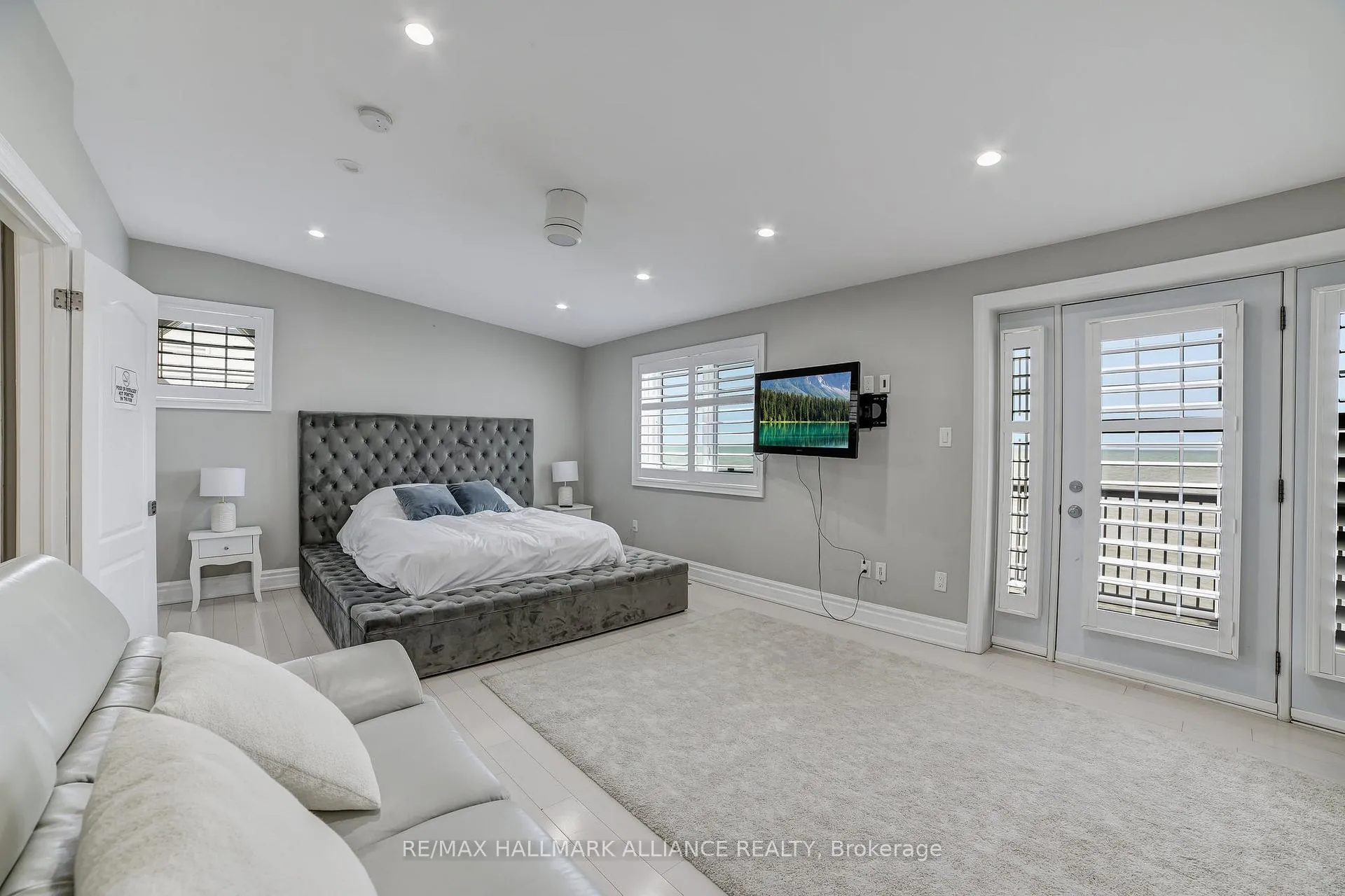 Photo 29 of 53 Windemere Road, Hamilton, Stoney Creek — HOMEH