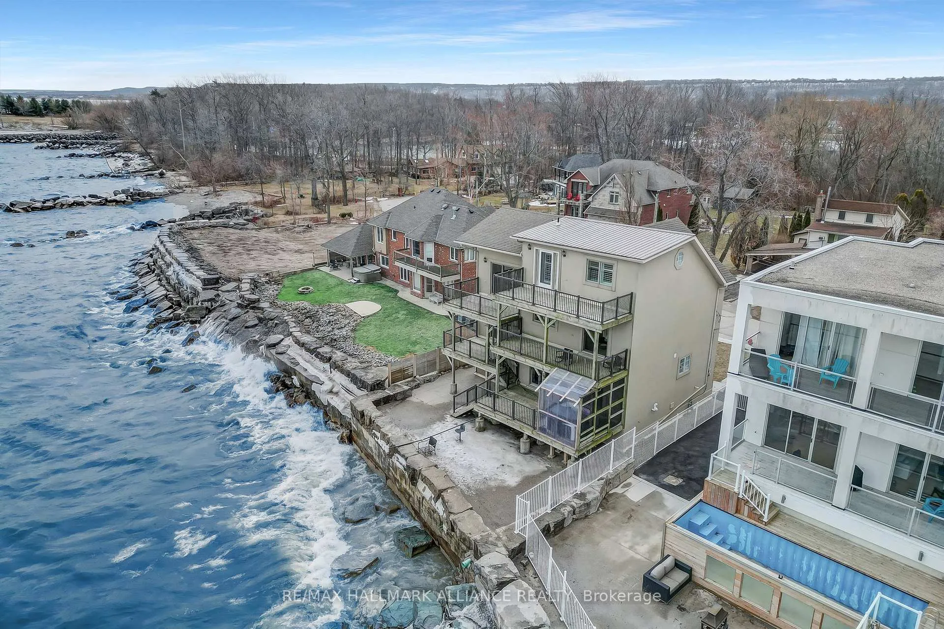 Photo 38 of 53 Windemere Road, Hamilton, Stoney Creek — HOMEH