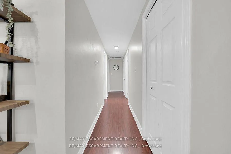 Photo 10 of 43 Elma Street, St. Catharines, Lakeport — HOMEH