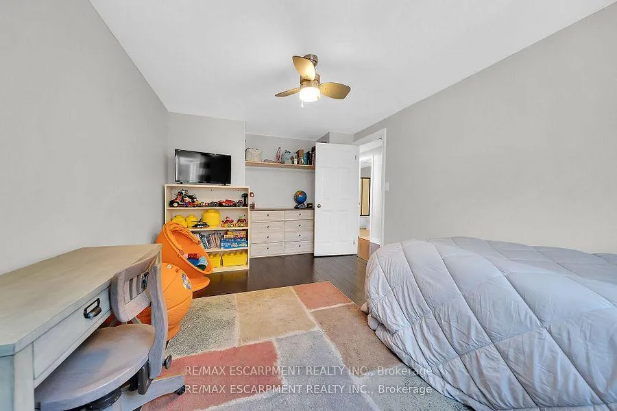 Photo 15 of 43 Elma Street, St. Catharines, Lakeport — HOMEH