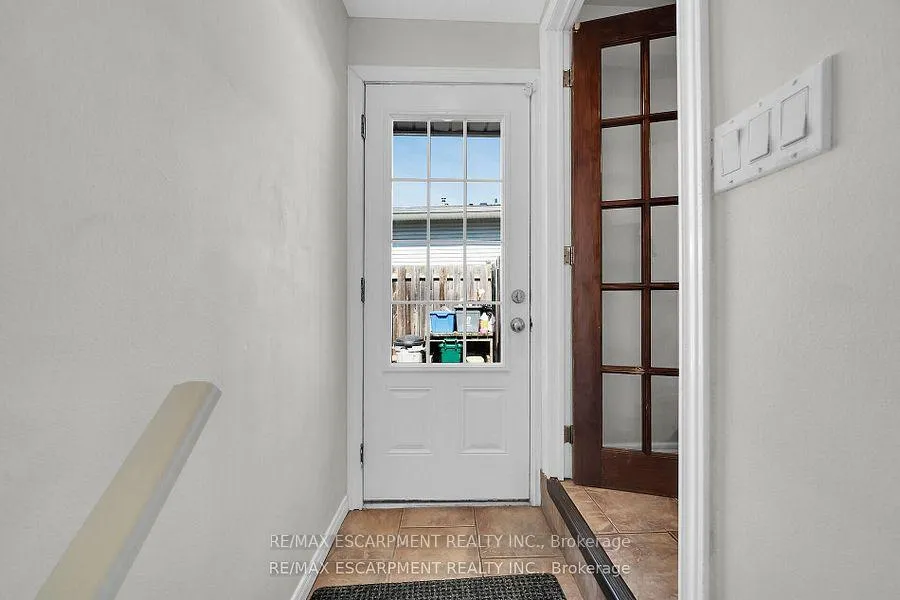 Photo 16 of 43 Elma Street, St. Catharines, Lakeport — HOMEH