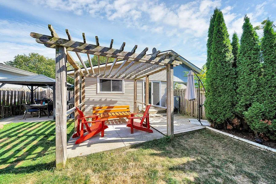 Photo 20 of 43 Elma Street, St. Catharines, Lakeport — HOMEH