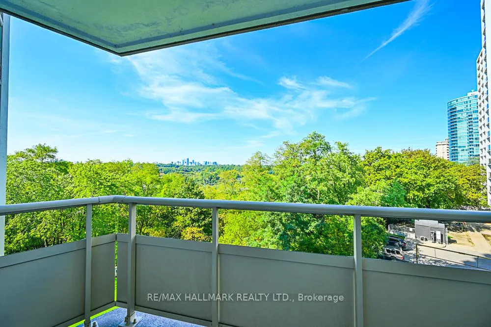 Photo 19 of Unit 504, 980 Broadview Avenue, Toronto, Broadview North — HOMEH
