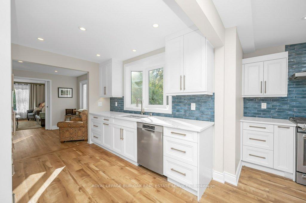 Photo 10 of 120 Woolverton Road, Grimsby, Grimsby Escarpment — HOMEH
