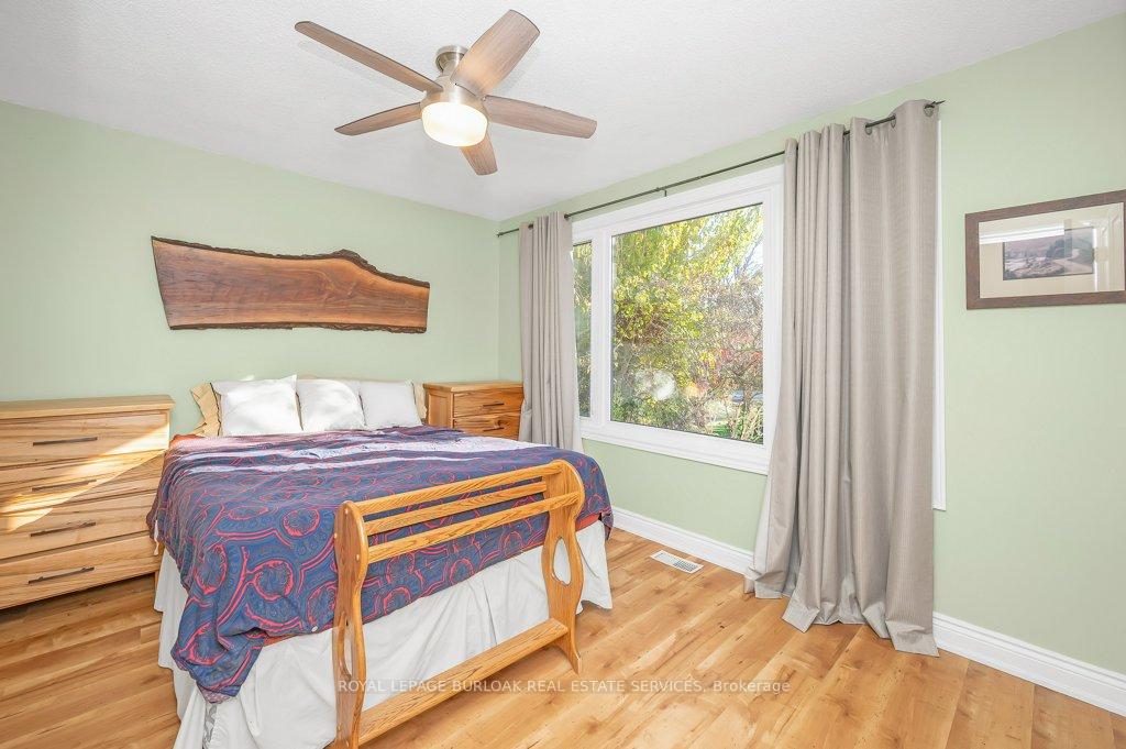 Photo 20 of 120 Woolverton Road, Grimsby, Grimsby Escarpment — HOMEH