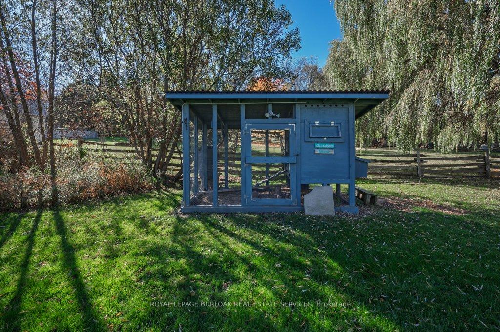 Photo 37 of 120 Woolverton Road, Grimsby, Grimsby Escarpment — HOMEH