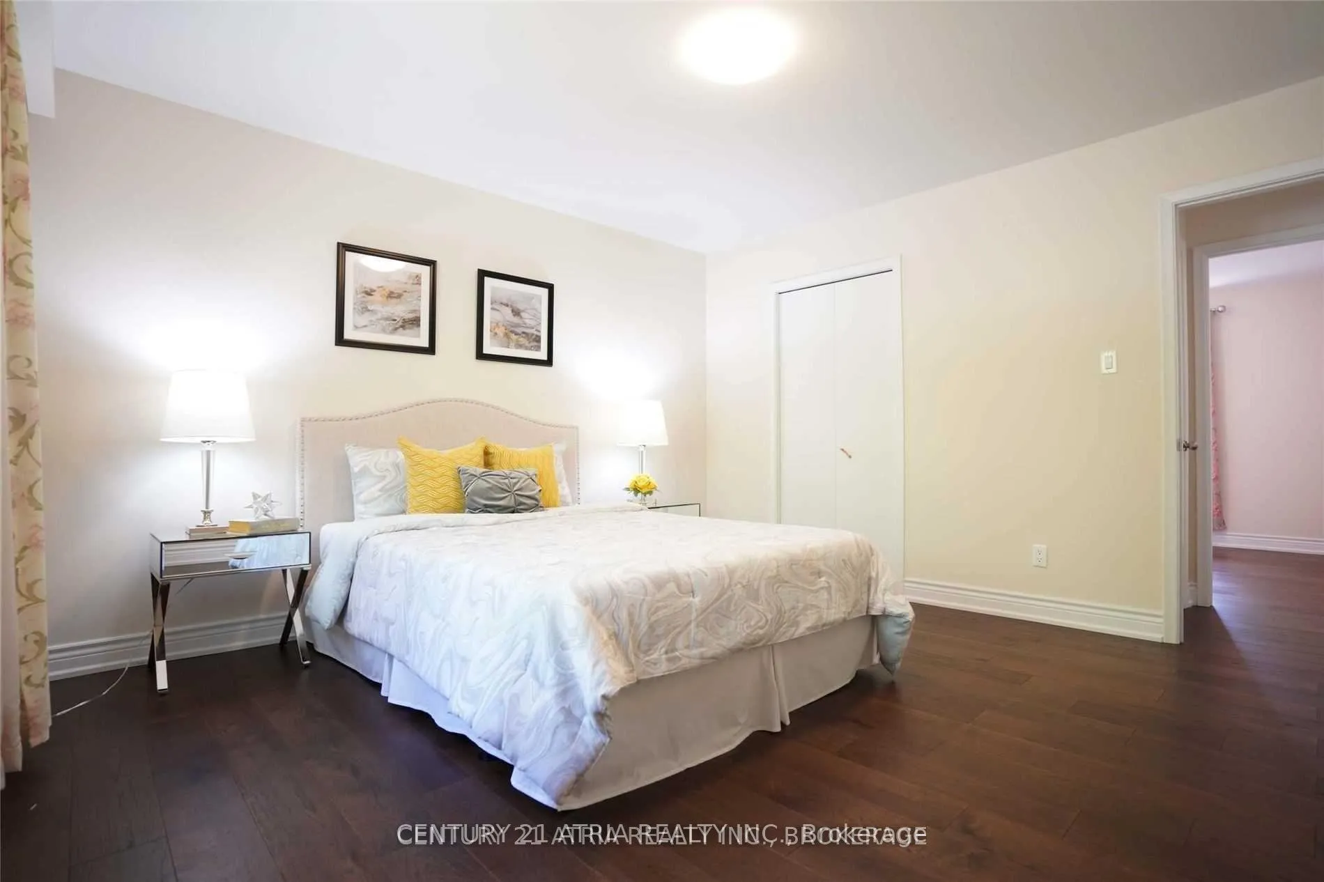 Photo 13 of 27 Fonthill Boulevard, Markham, Unionville — HOMEH