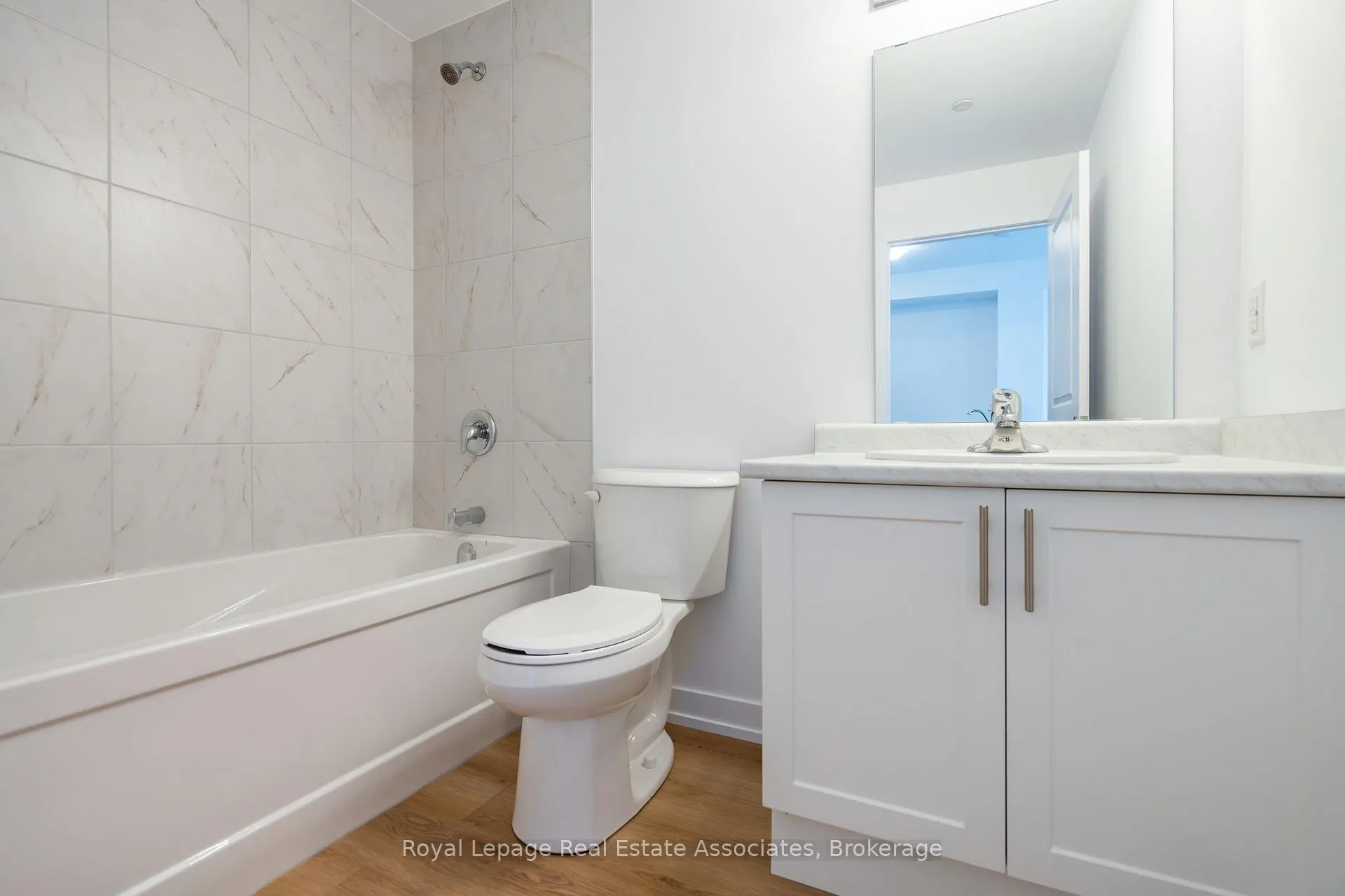 Photo 22 of Unit 706, 470 Dundas Street E, Hamilton, Waterdown — HOMEH