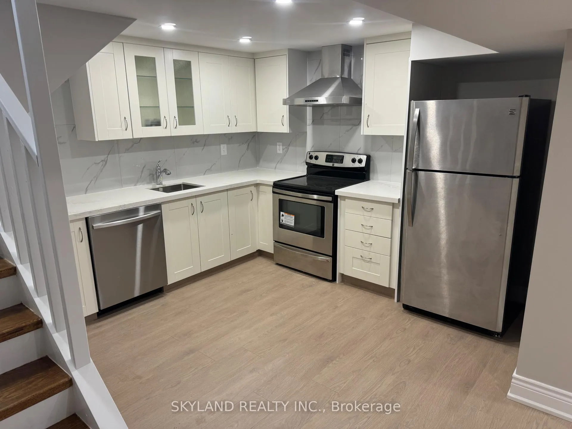 Photo 2 of Unit Lower, 21 Nova Drive, Hamilton, Huntington — HOMEH