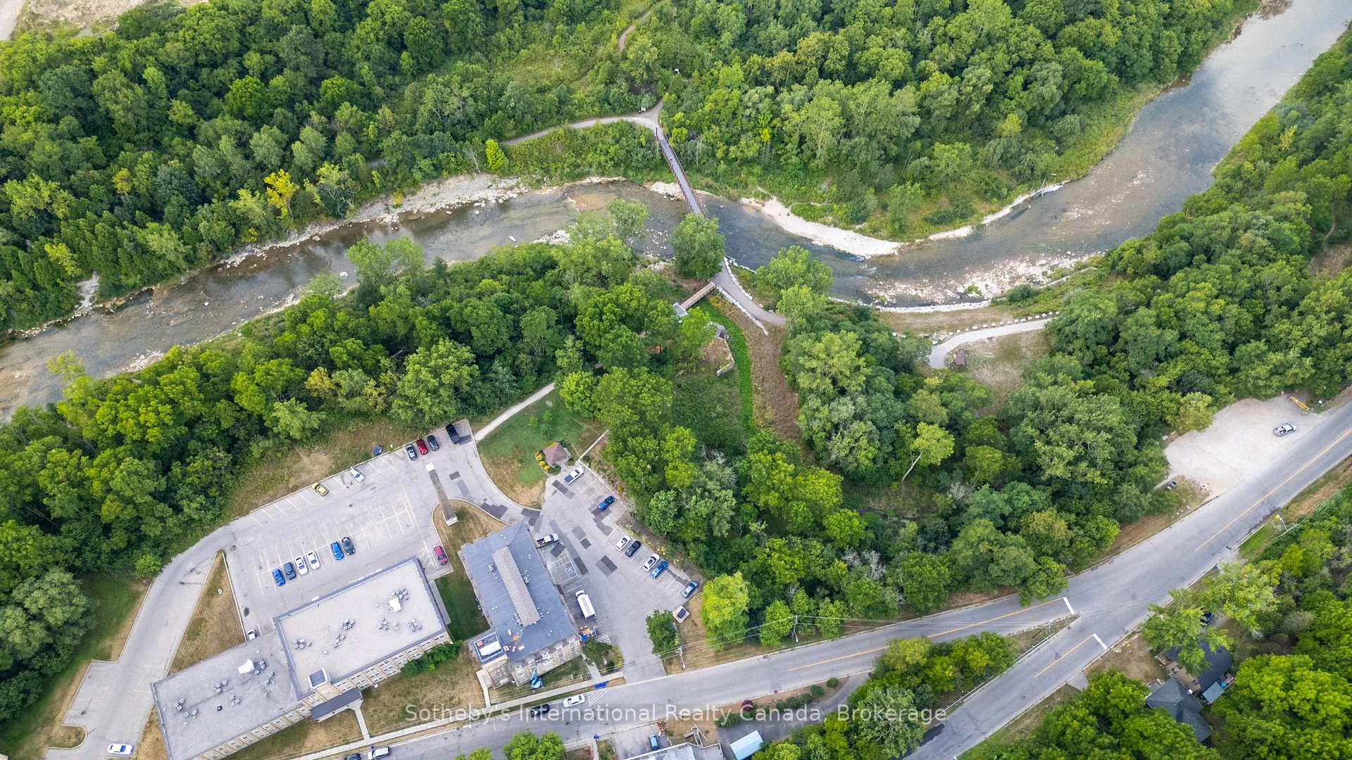 Photo 2 of Unit 402, 140 West River Street, Brant, Paris — HOMEH