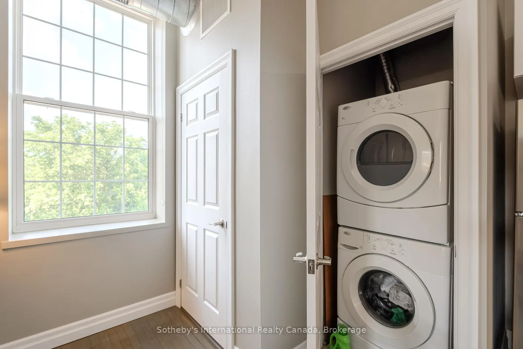 Photo 23 of Unit 402, 140 West River Street, Brant, Paris — HOMEH
