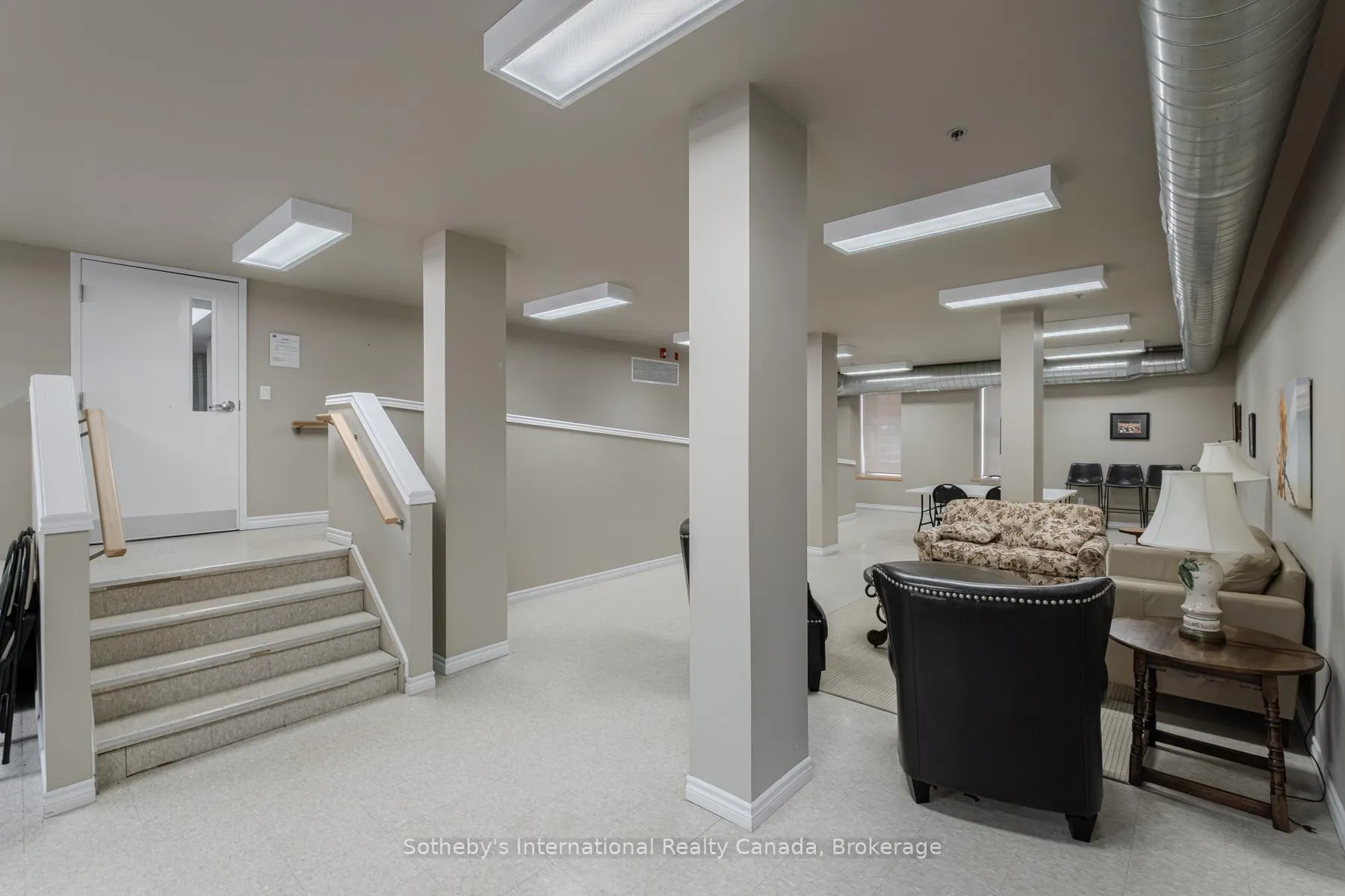 Photo 24 of Unit 402, 140 West River Street, Brant, Paris — HOMEH