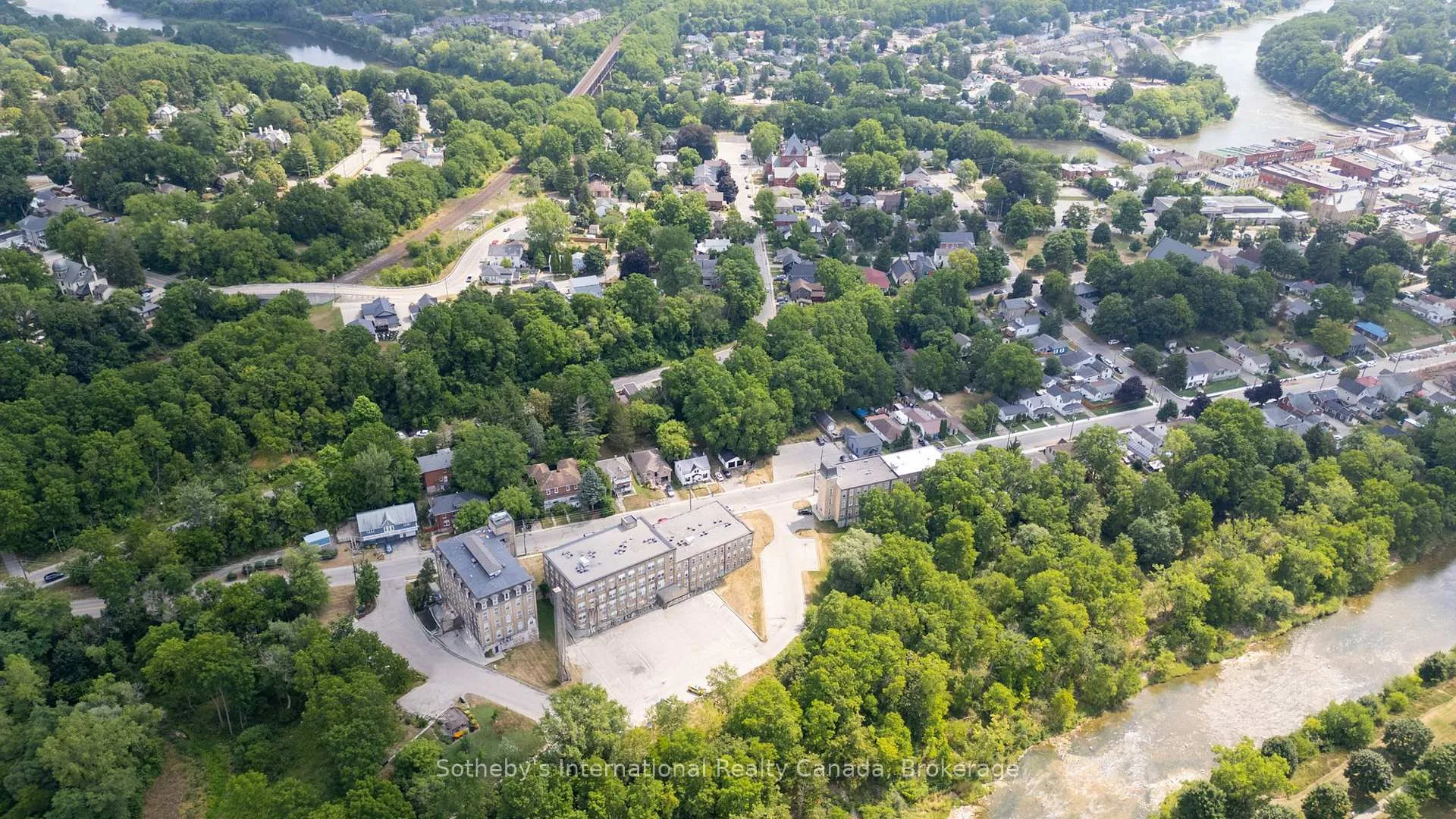 Photo 27 of Unit 402, 140 West River Street, Brant, Paris — HOMEH