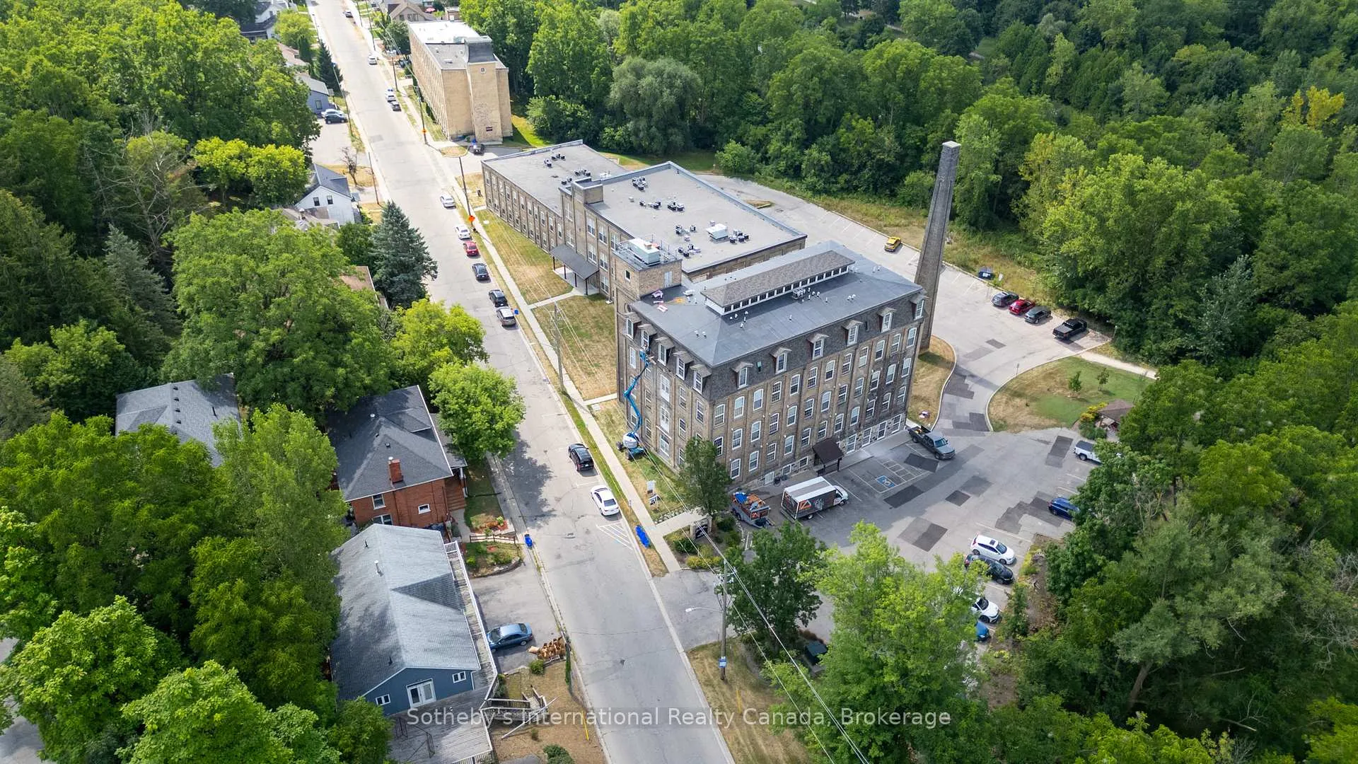 Photo 28 of Unit 402, 140 West River Street, Brant, Paris — HOMEH