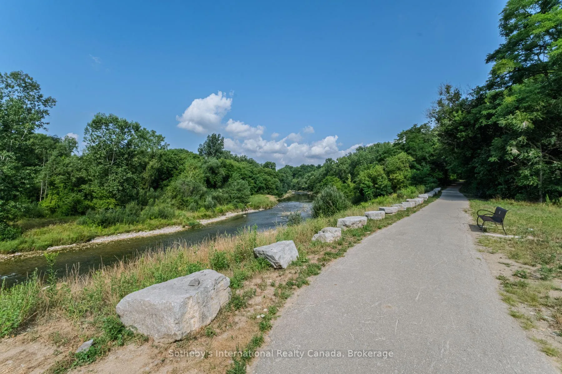 Photo 33 of Unit 402, 140 West River Street, Brant, Paris — HOMEH
