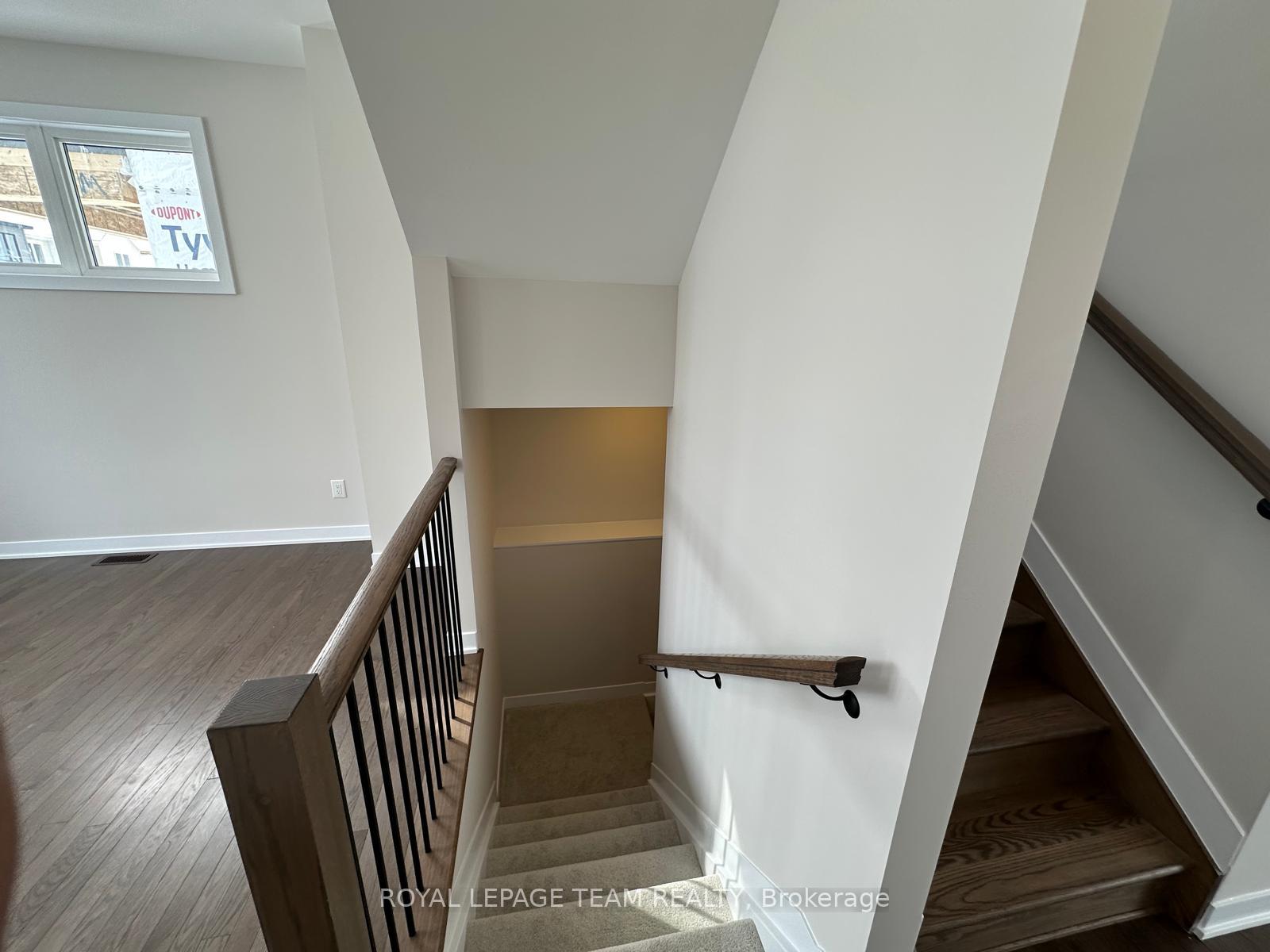 Photo 15 of 346 Peninsula Road, Ottawa, Barrhaven - Heritage Park — HOMEH