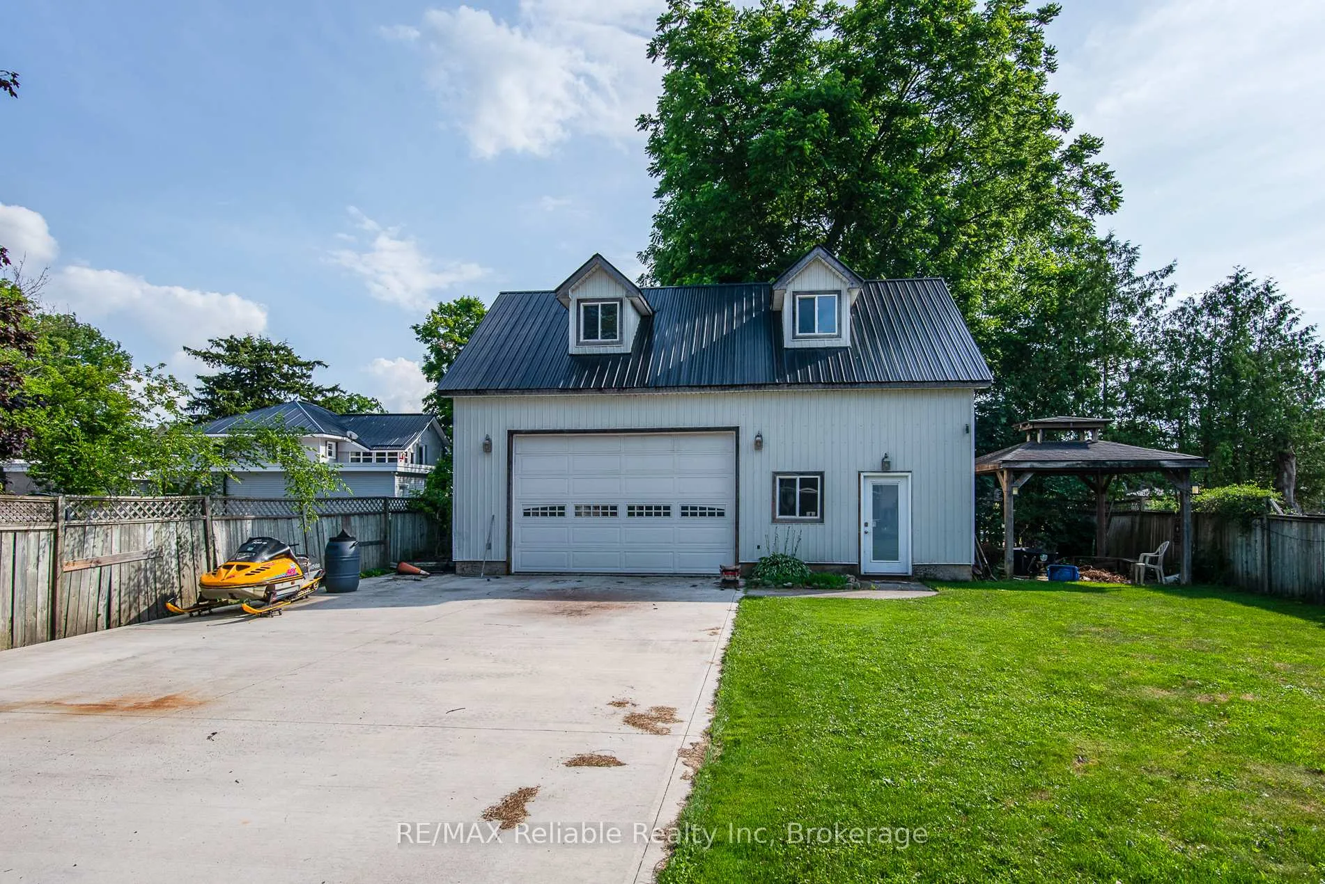 Photo 6 of 41 John Street, Huron East, Seaforth — HOMEH