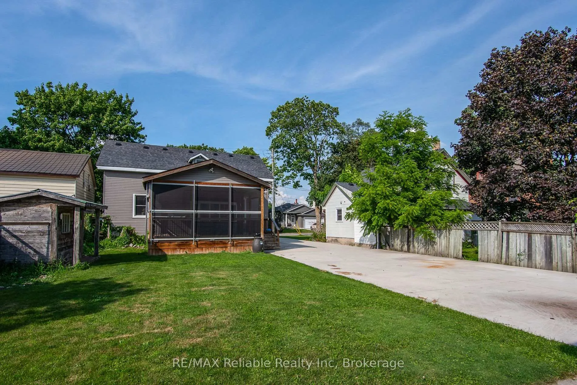 Photo 7 of 41 John Street, Huron East, Seaforth — HOMEH