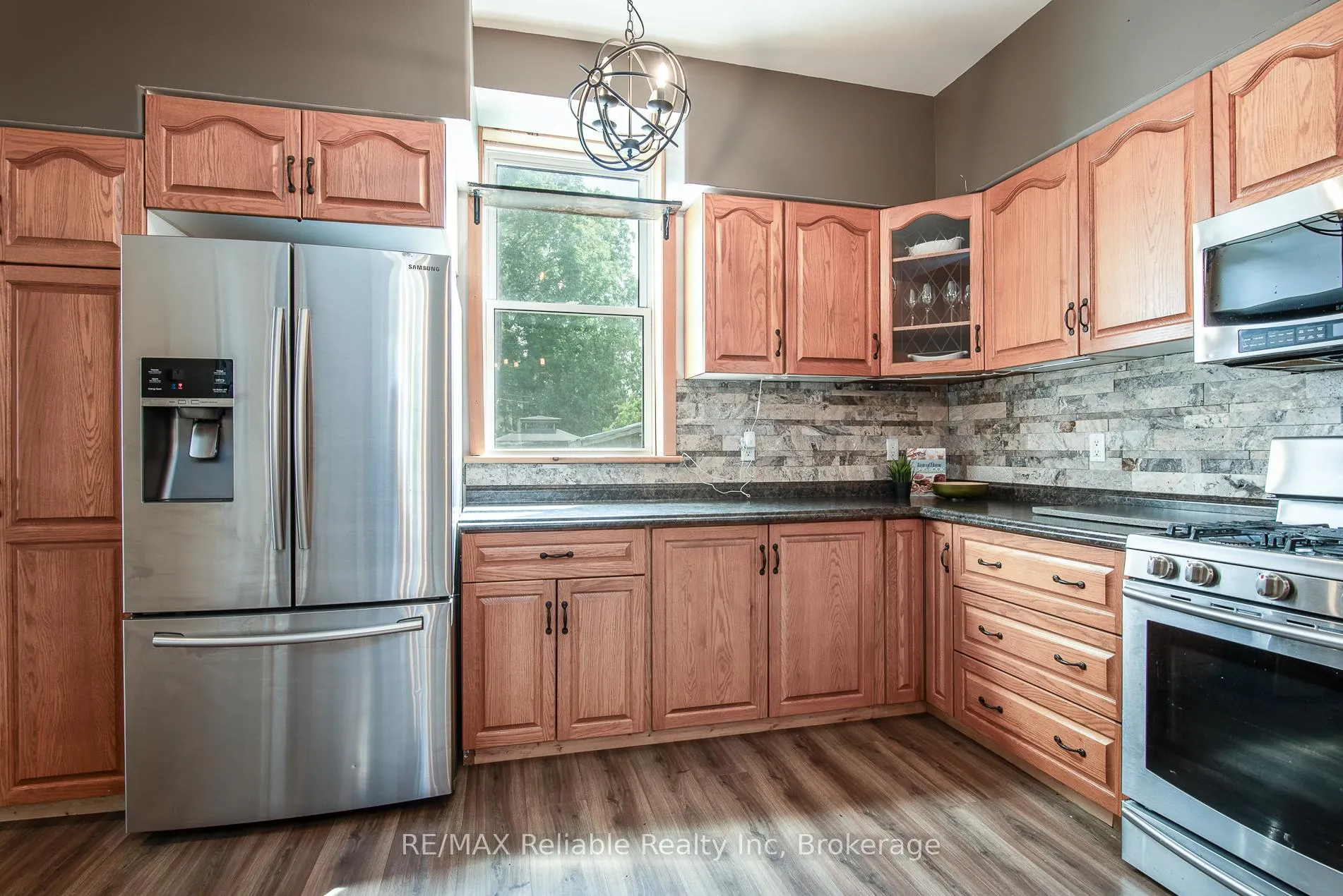 Photo 21 of 41 John Street, Huron East, Seaforth — HOMEH