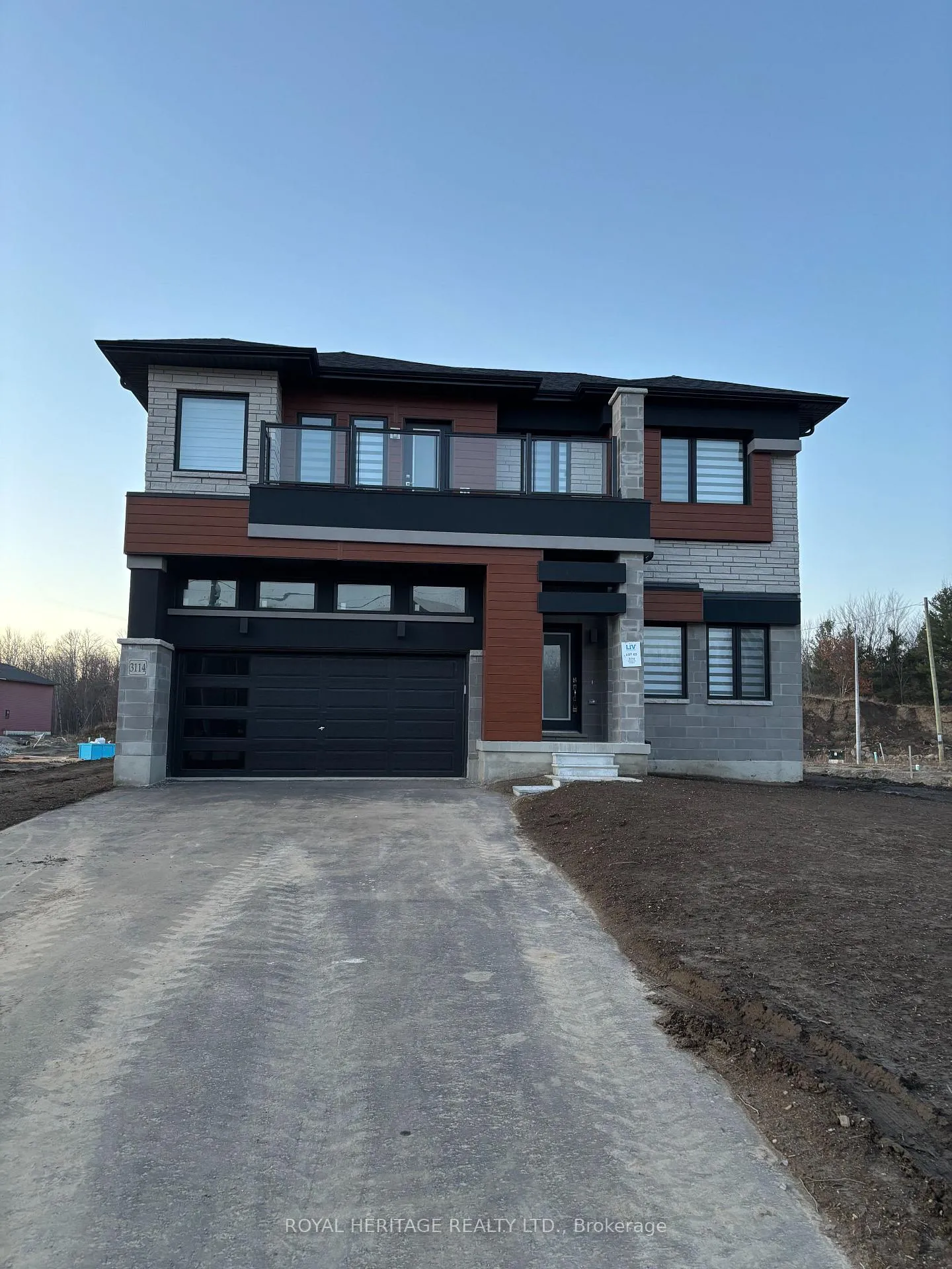 Front of 3114 Searidge Street E