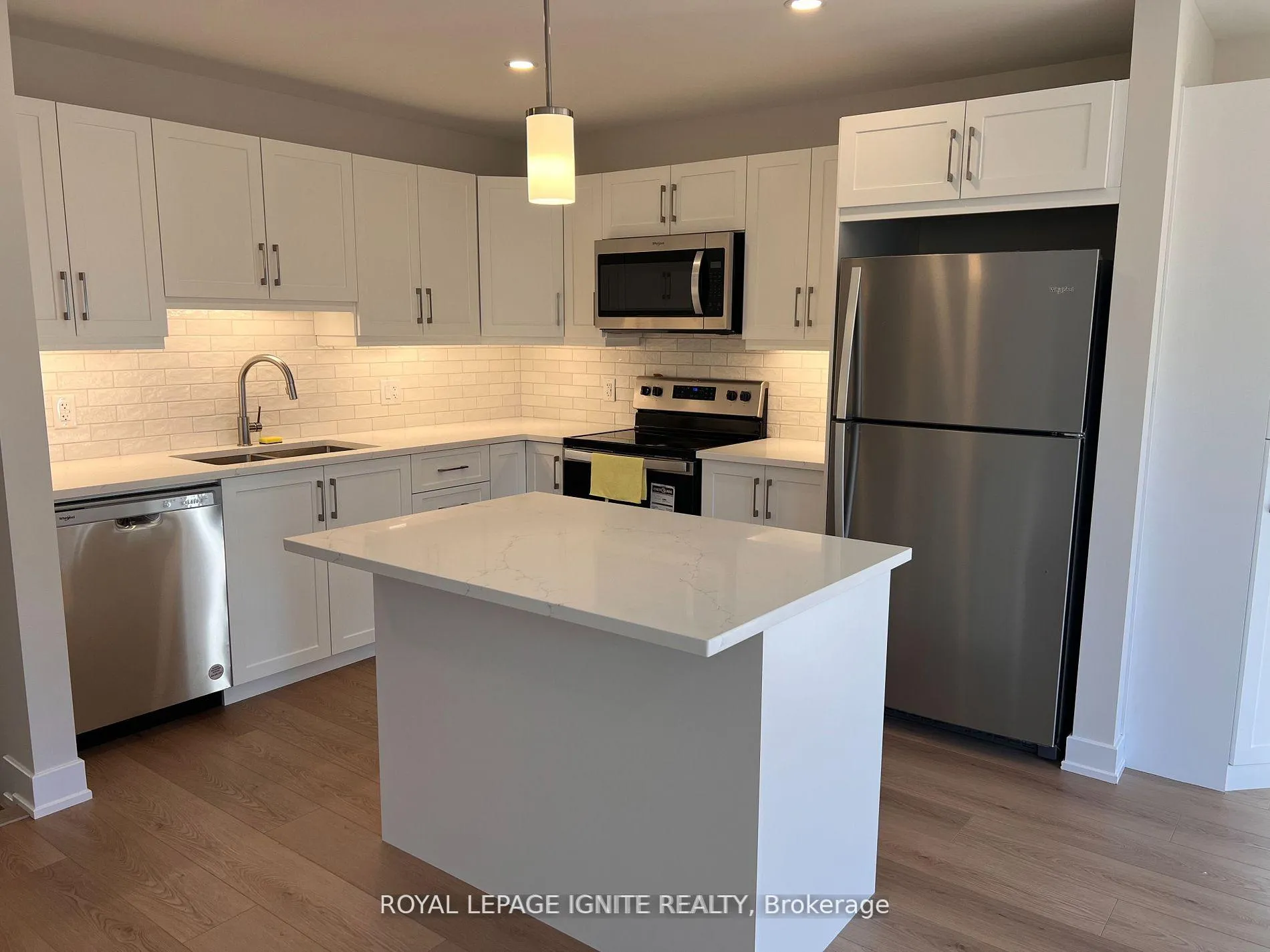Photo 3 of 93 Whitcomb Crescent, Smiths Falls — HOMEH