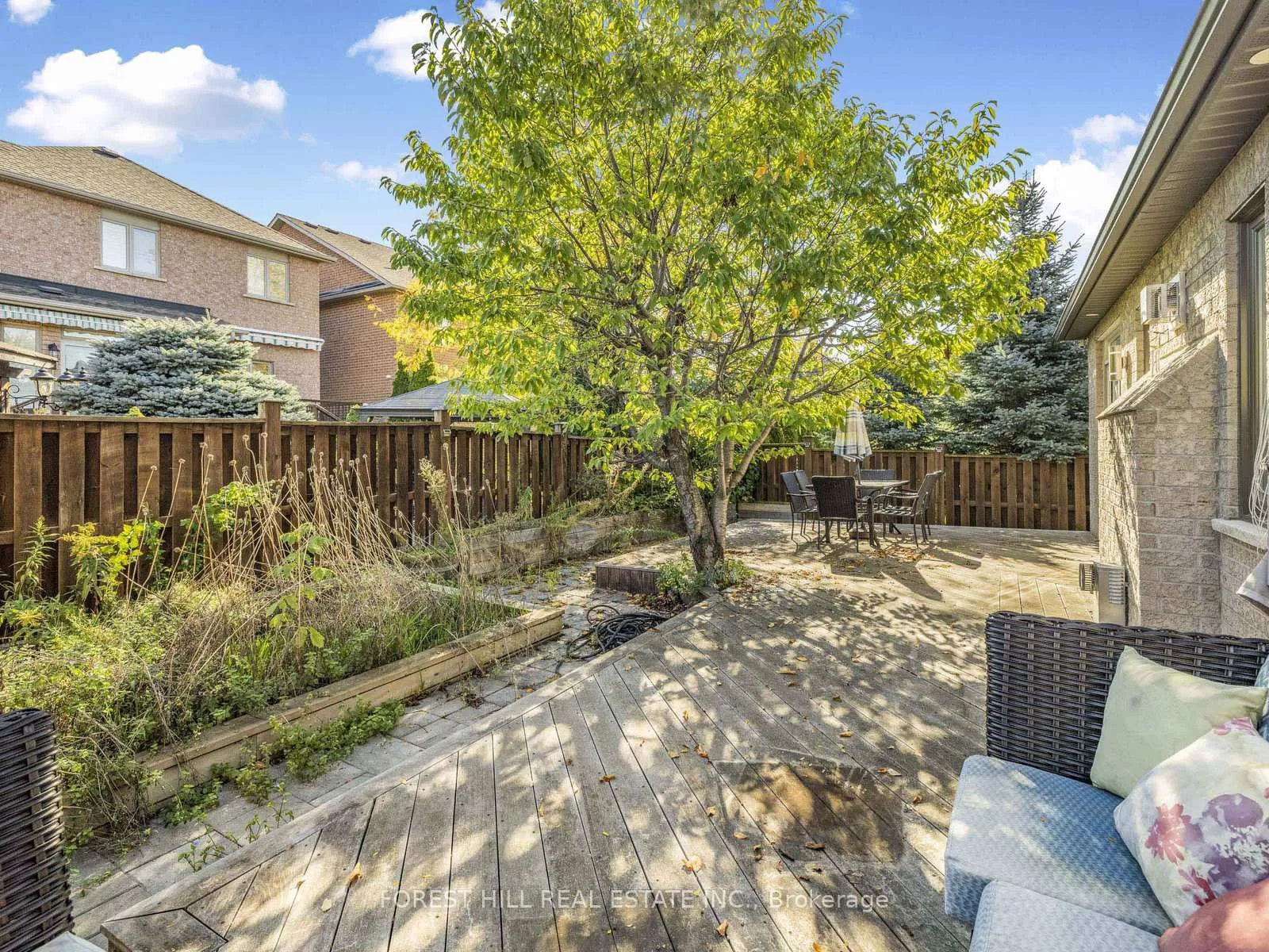 Photo 7 of 122 Pieta Place, Vaughan, Vellore Village — HOMEH