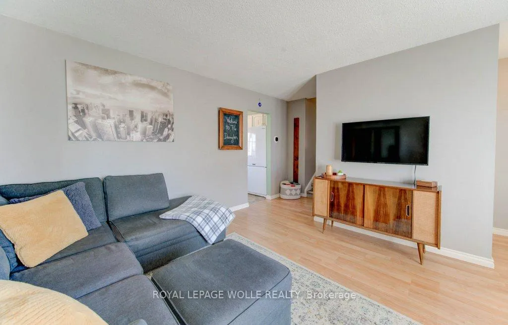 Photo 9 of 76 Devonglen Drive, Kitchener — HOMEH