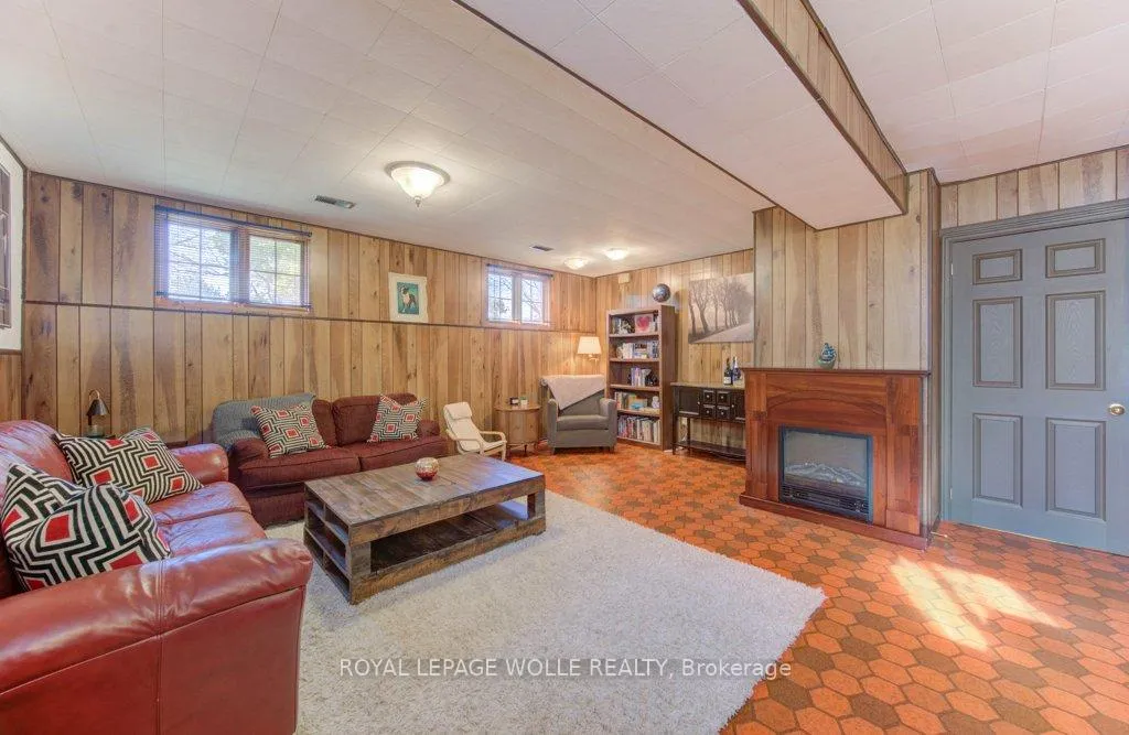 Photo 24 of 76 Devonglen Drive, Kitchener — HOMEH