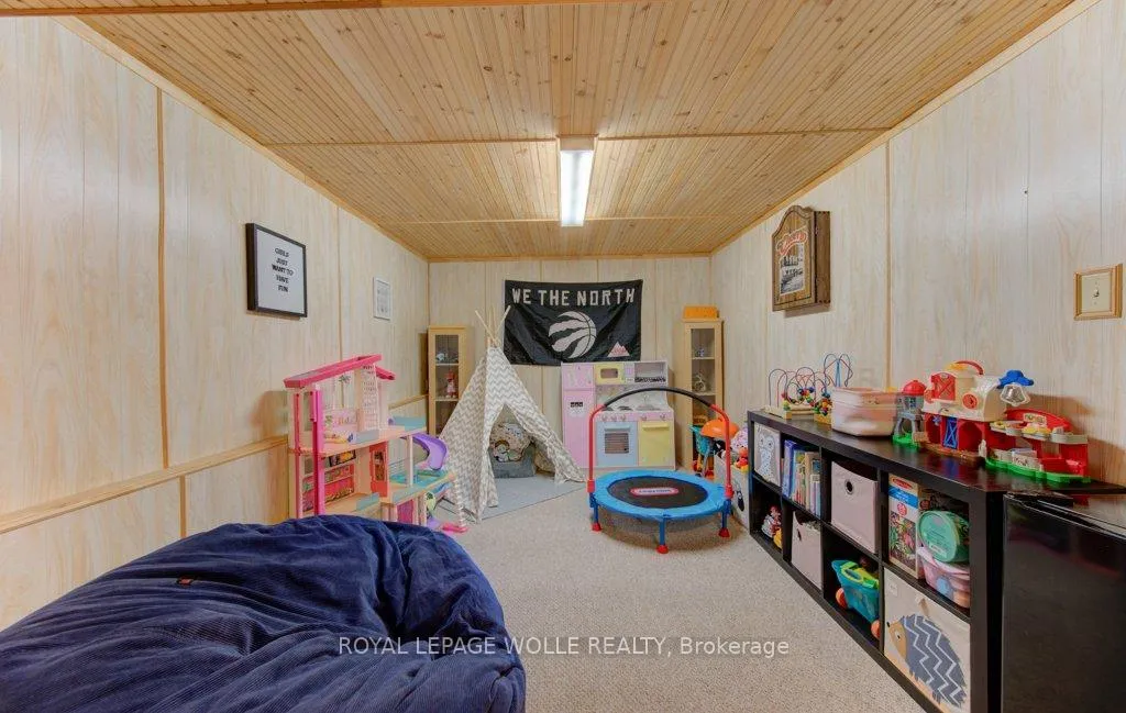 Photo 30 of 76 Devonglen Drive, Kitchener — HOMEH