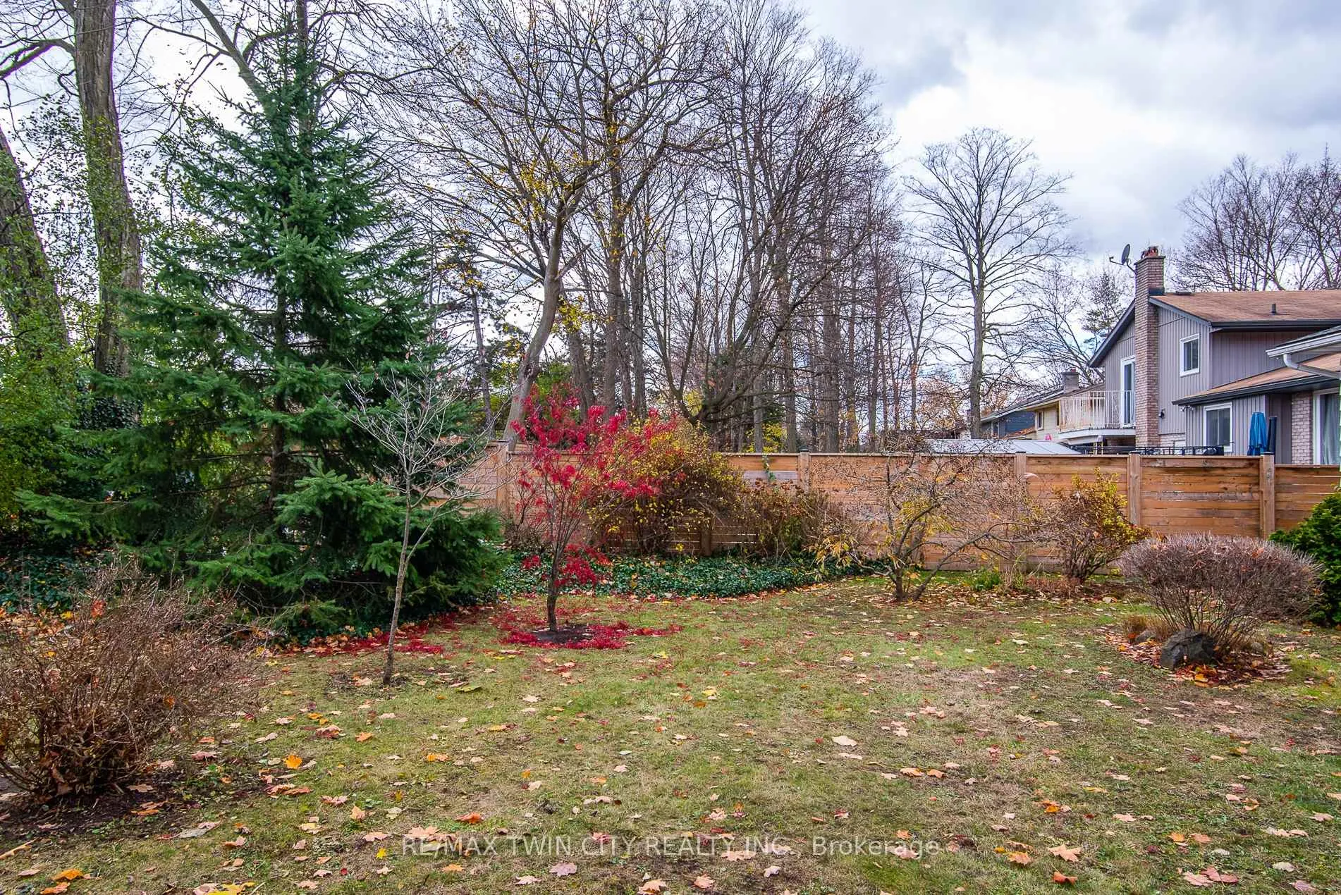 Photo 7 of 155 Shuh Avenue, Kitchener — HOMEH
