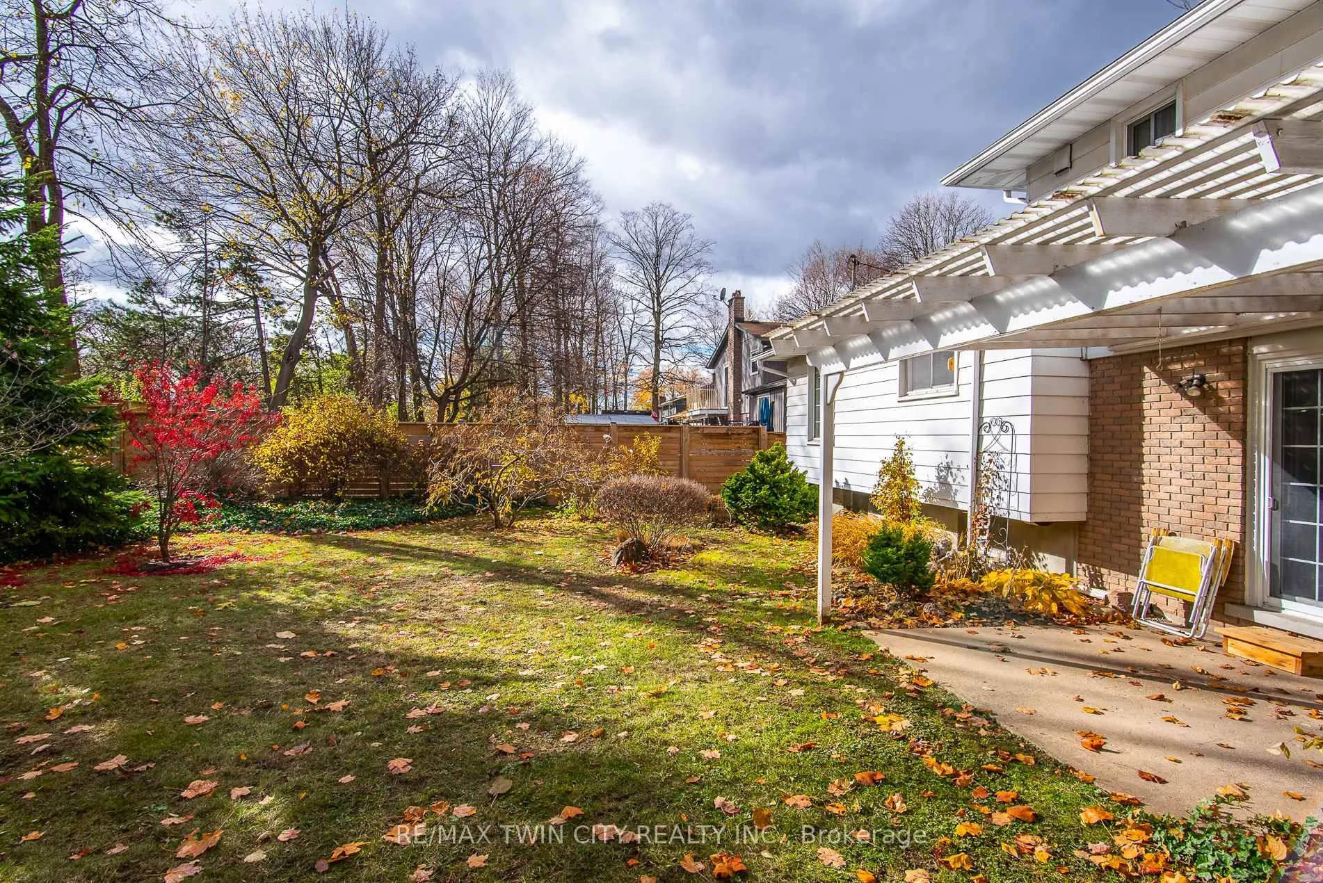 Photo 10 of 155 Shuh Avenue, Kitchener — HOMEH
