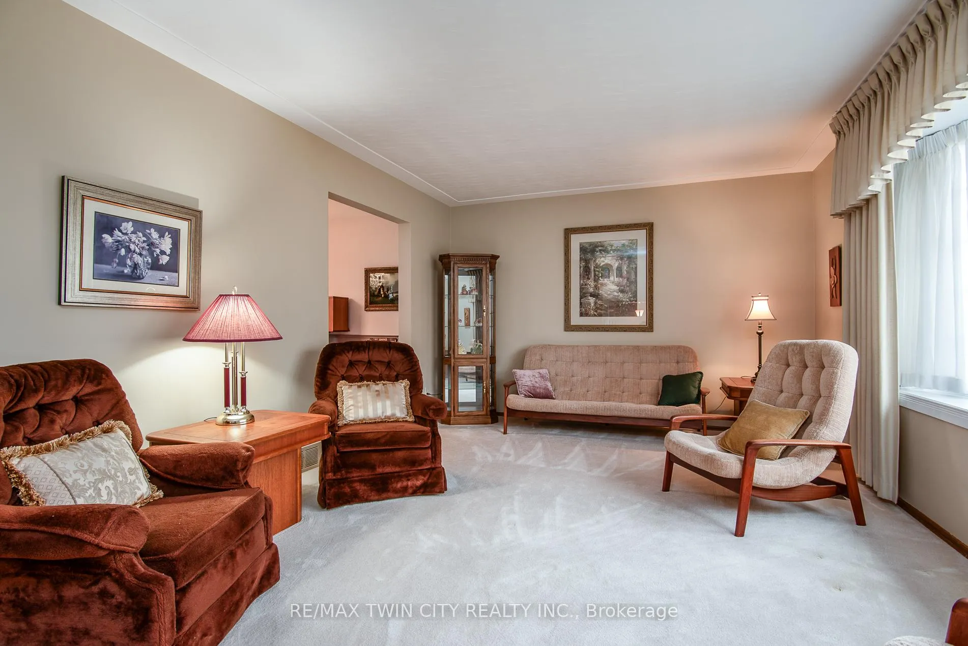 Photo 14 of 155 Shuh Avenue, Kitchener — HOMEH