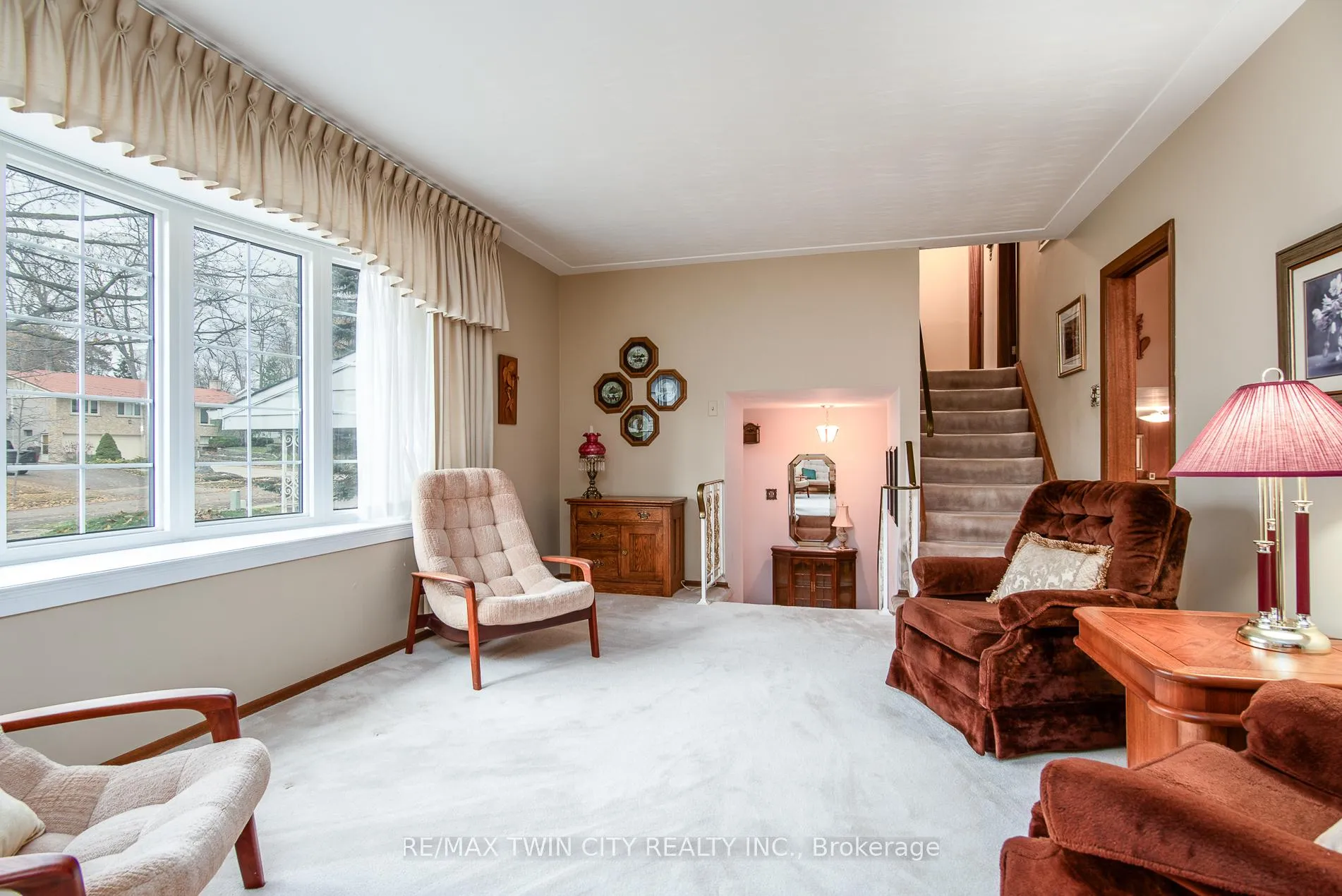 Photo 16 of 155 Shuh Avenue, Kitchener — HOMEH