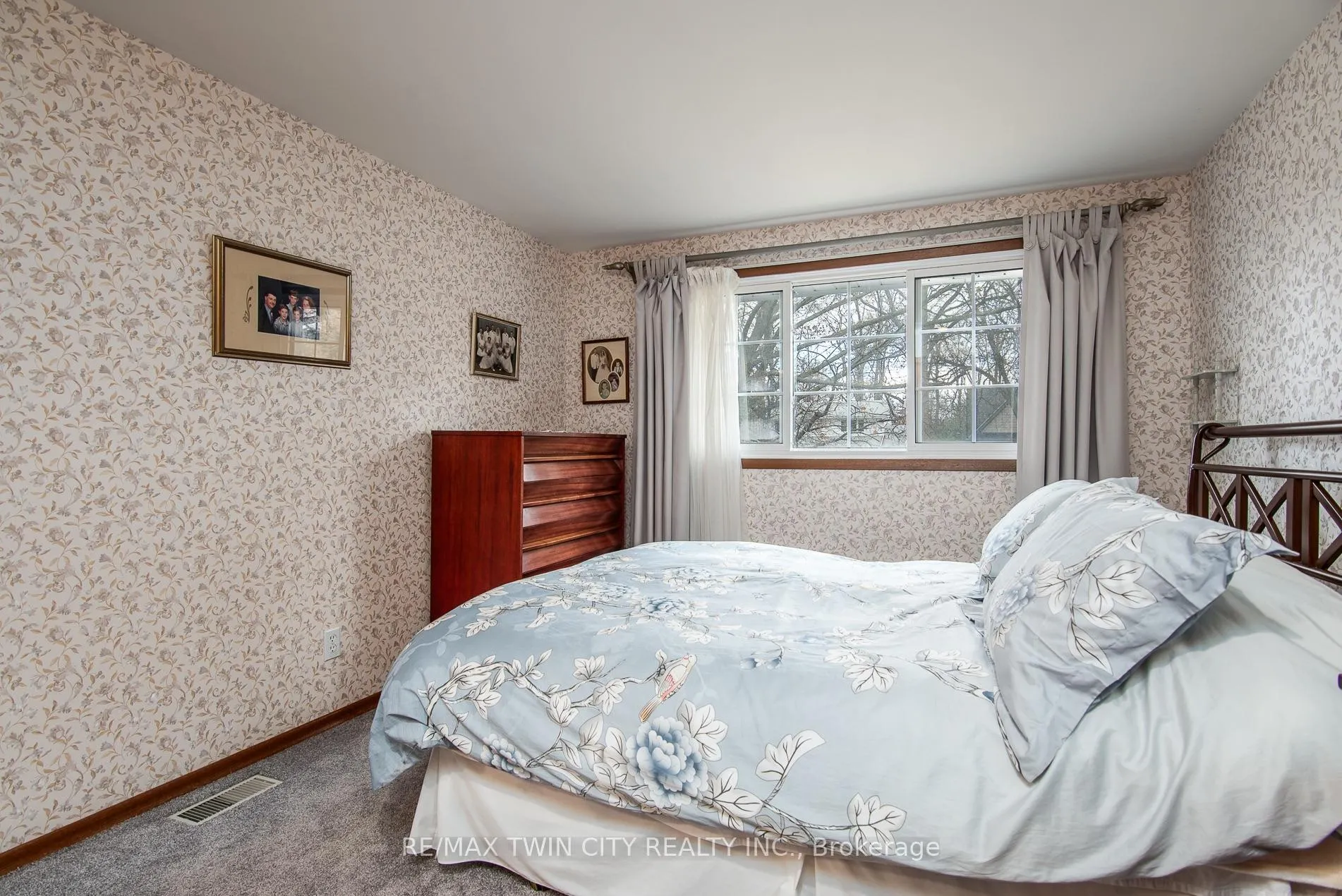Photo 32 of 155 Shuh Avenue, Kitchener — HOMEH