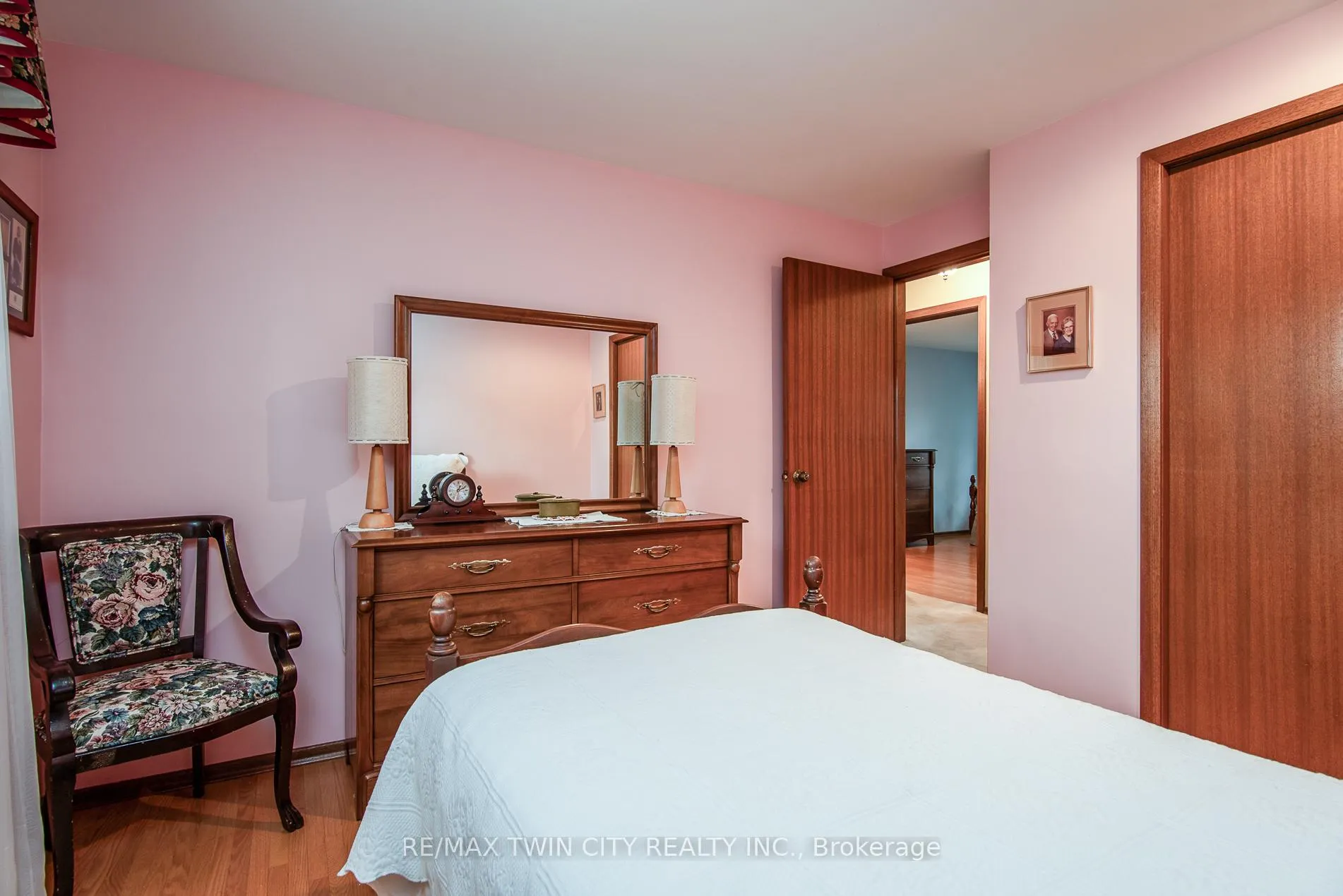 Photo 35 of 155 Shuh Avenue, Kitchener — HOMEH