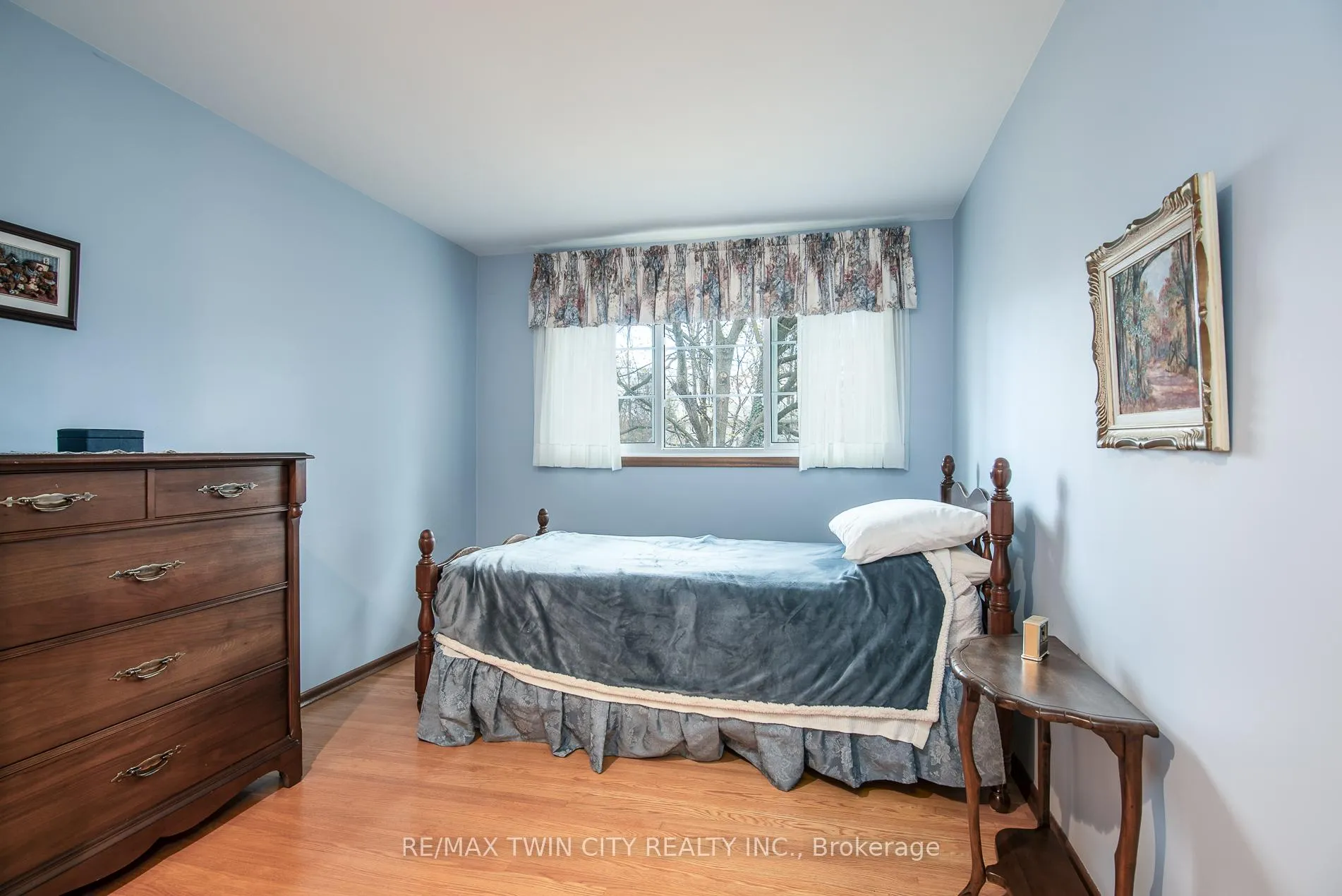 Photo 36 of 155 Shuh Avenue, Kitchener — HOMEH