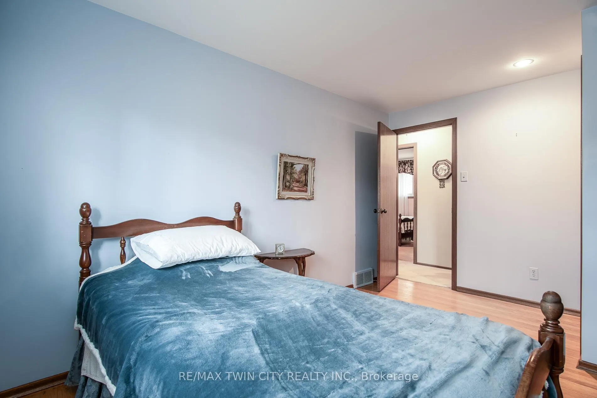 Photo 37 of 155 Shuh Avenue, Kitchener — HOMEH