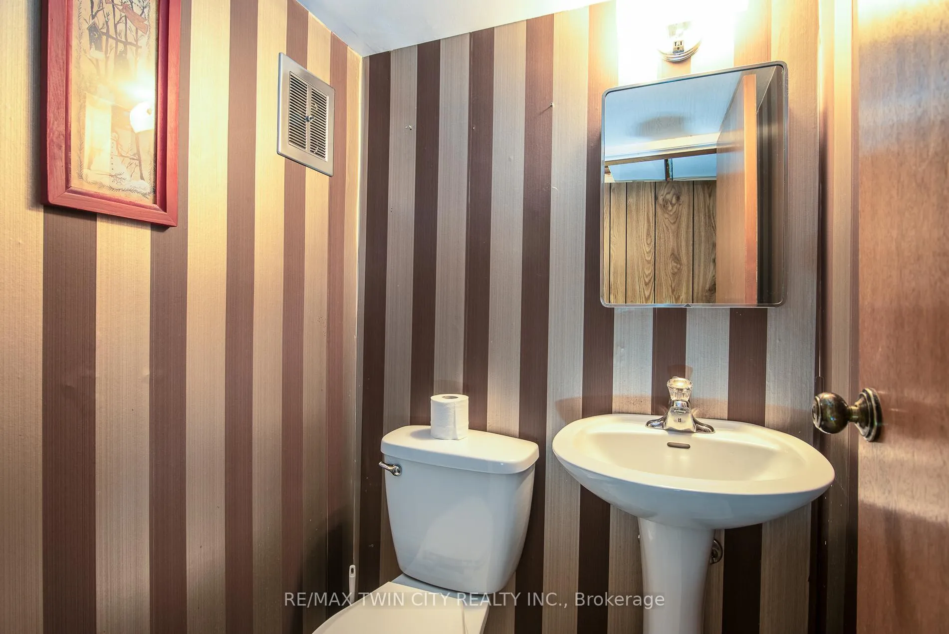 Photo 44 of 155 Shuh Avenue, Kitchener — HOMEH